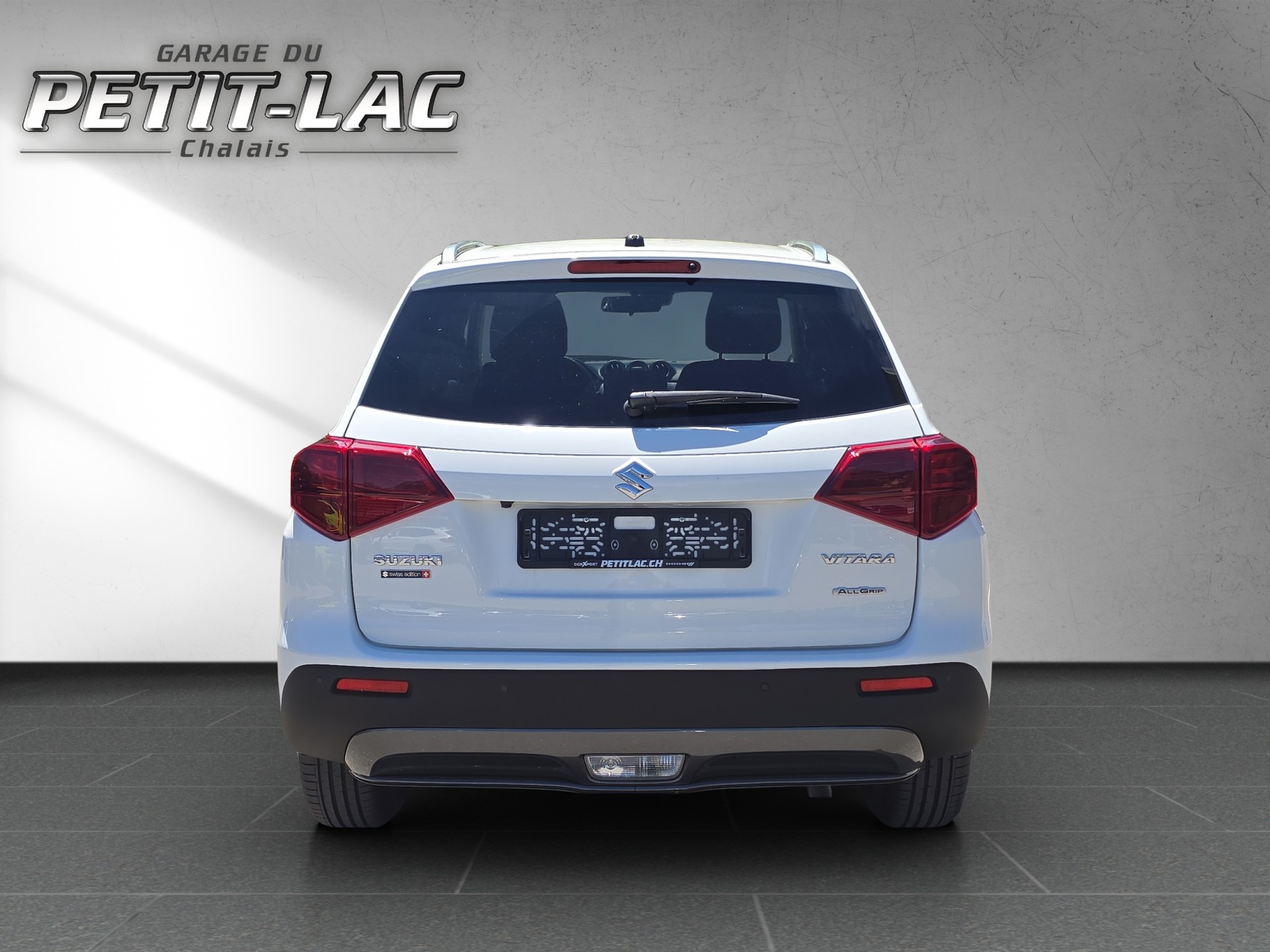 SUZUKI Vitara 1.4 Boosterjet Compact + Automatic-image-4