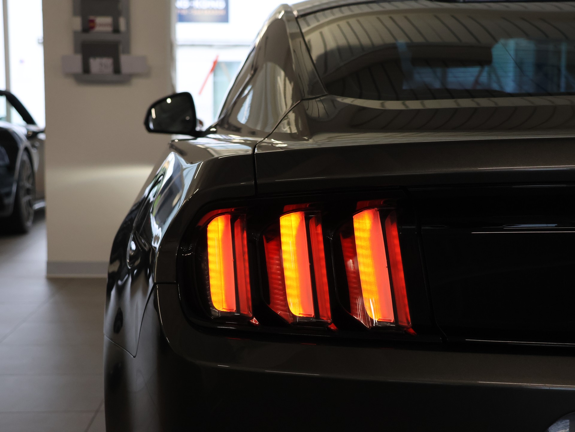 FORD Mustang Fastback 2.3 Automat *Rückfahrkamera* *Sitzheizung*-image-8