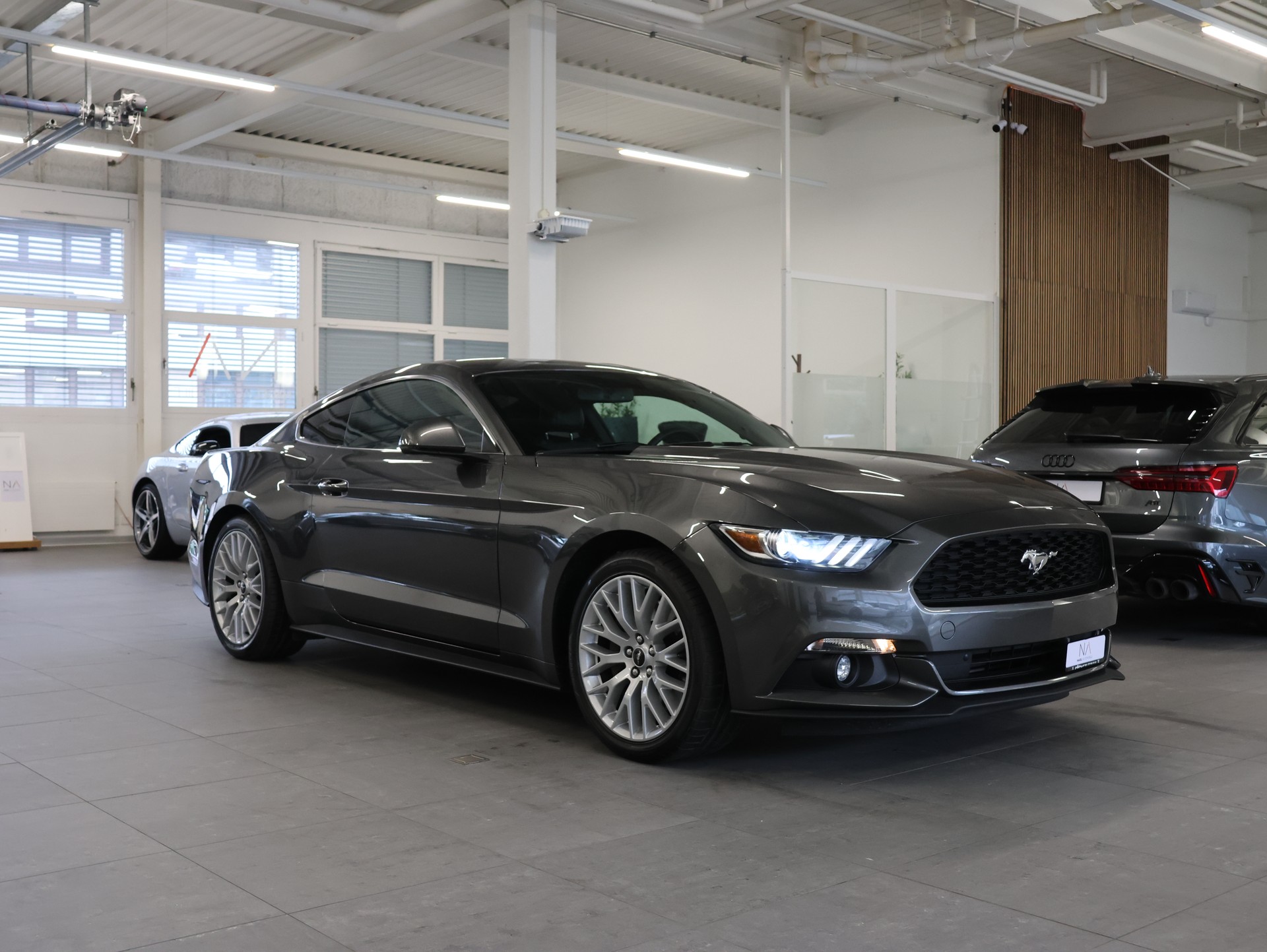 FORD Mustang Fastback 2.3 Automat *Rückfahrkamera* *Sitzheizung*-showroom-element-1