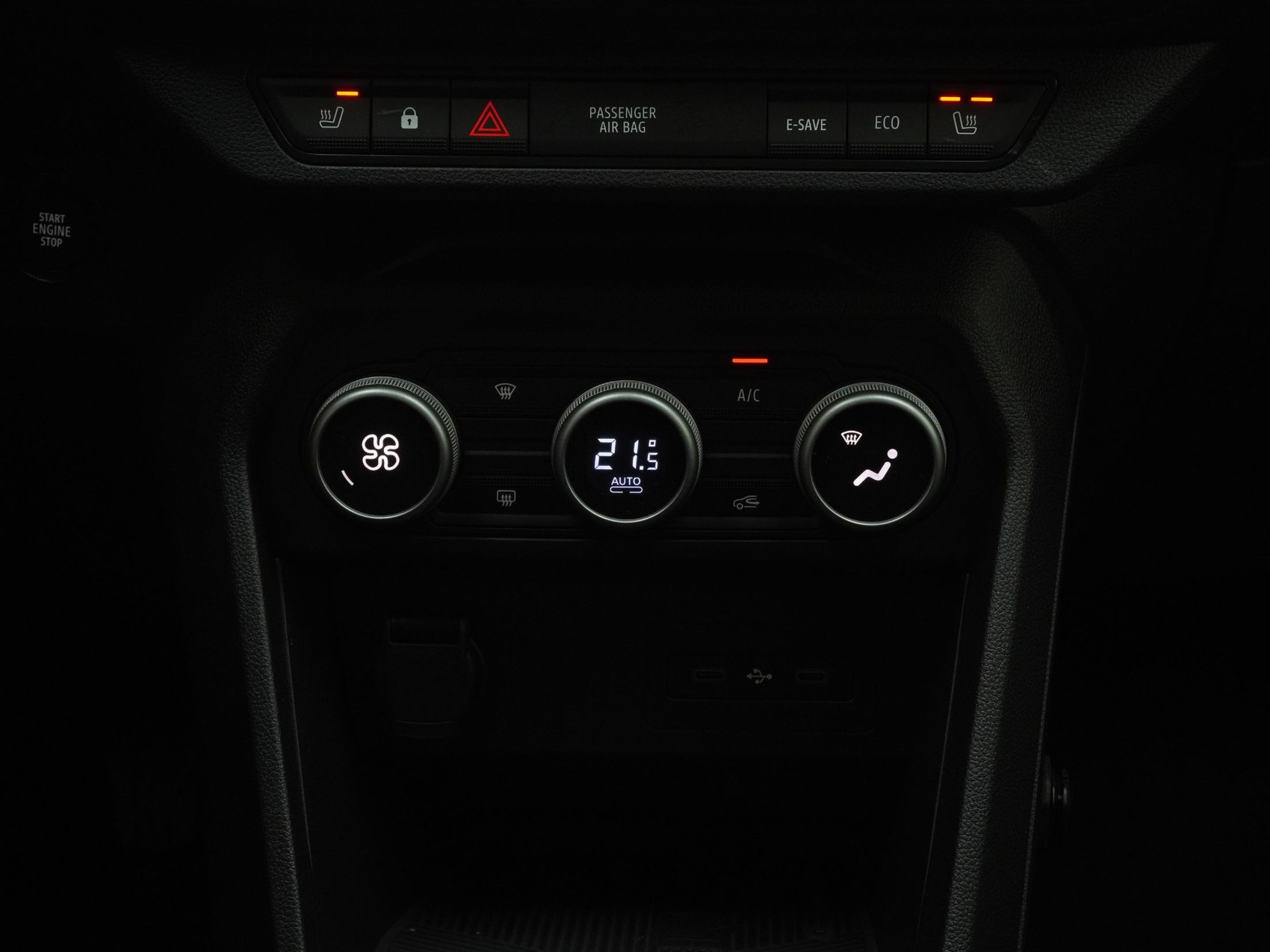 DACIA Jogger 1.8 Hybrid Journey 7Plätzer-image-19