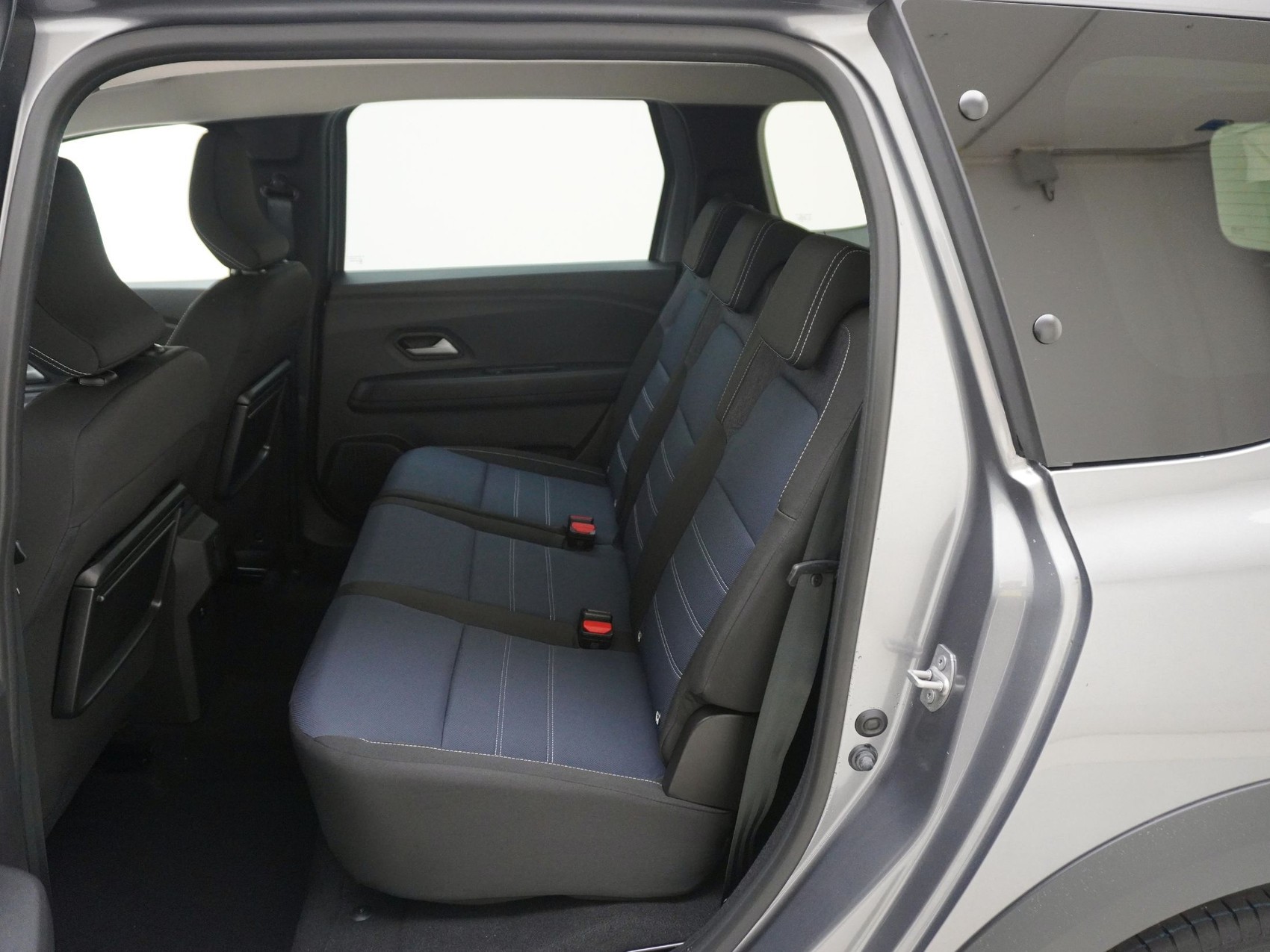 DACIA Jogger 1.8 Hybrid Journey 7Plätzer-image-14