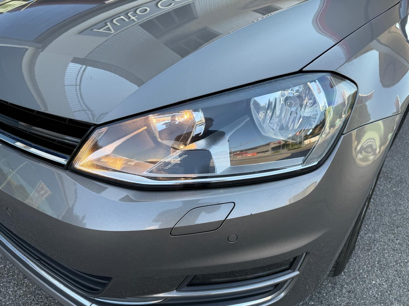VW Golf 1.4 TSI Highline-showroom-element-2