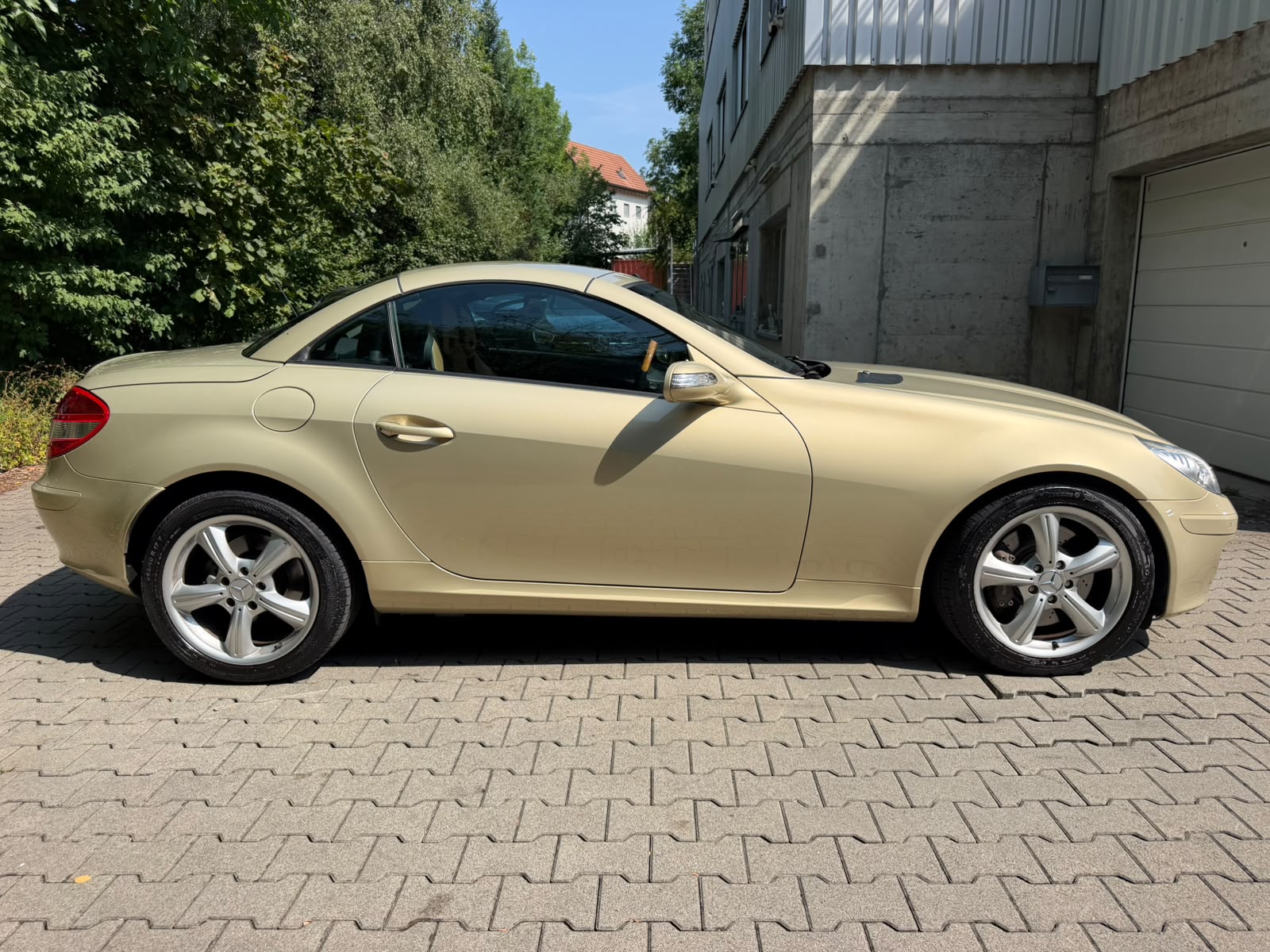 MERCEDES-BENZ SLK 350 Designo-image-7