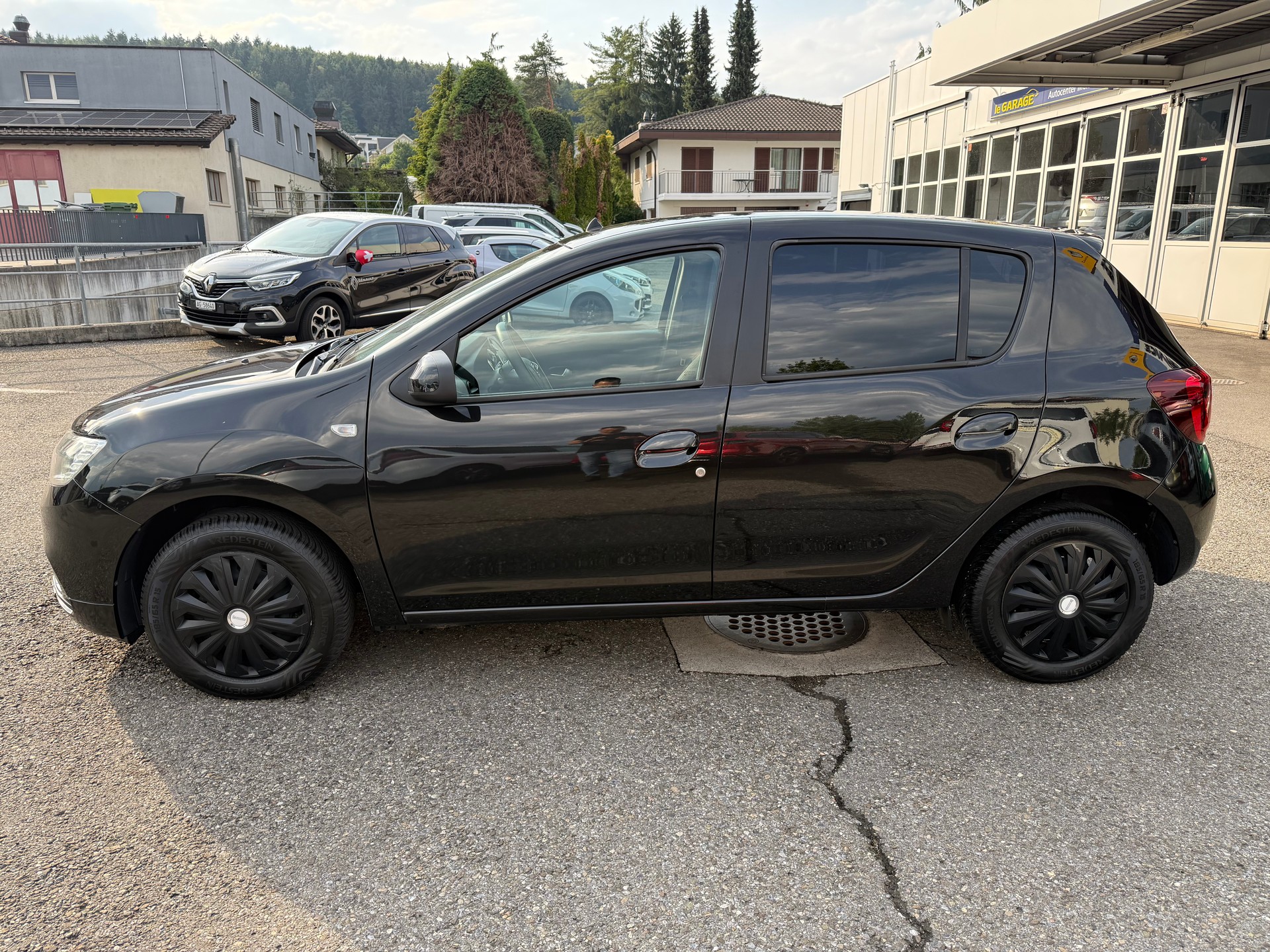 DACIA Sandero 0.9 Lauréate-showroom-element-2