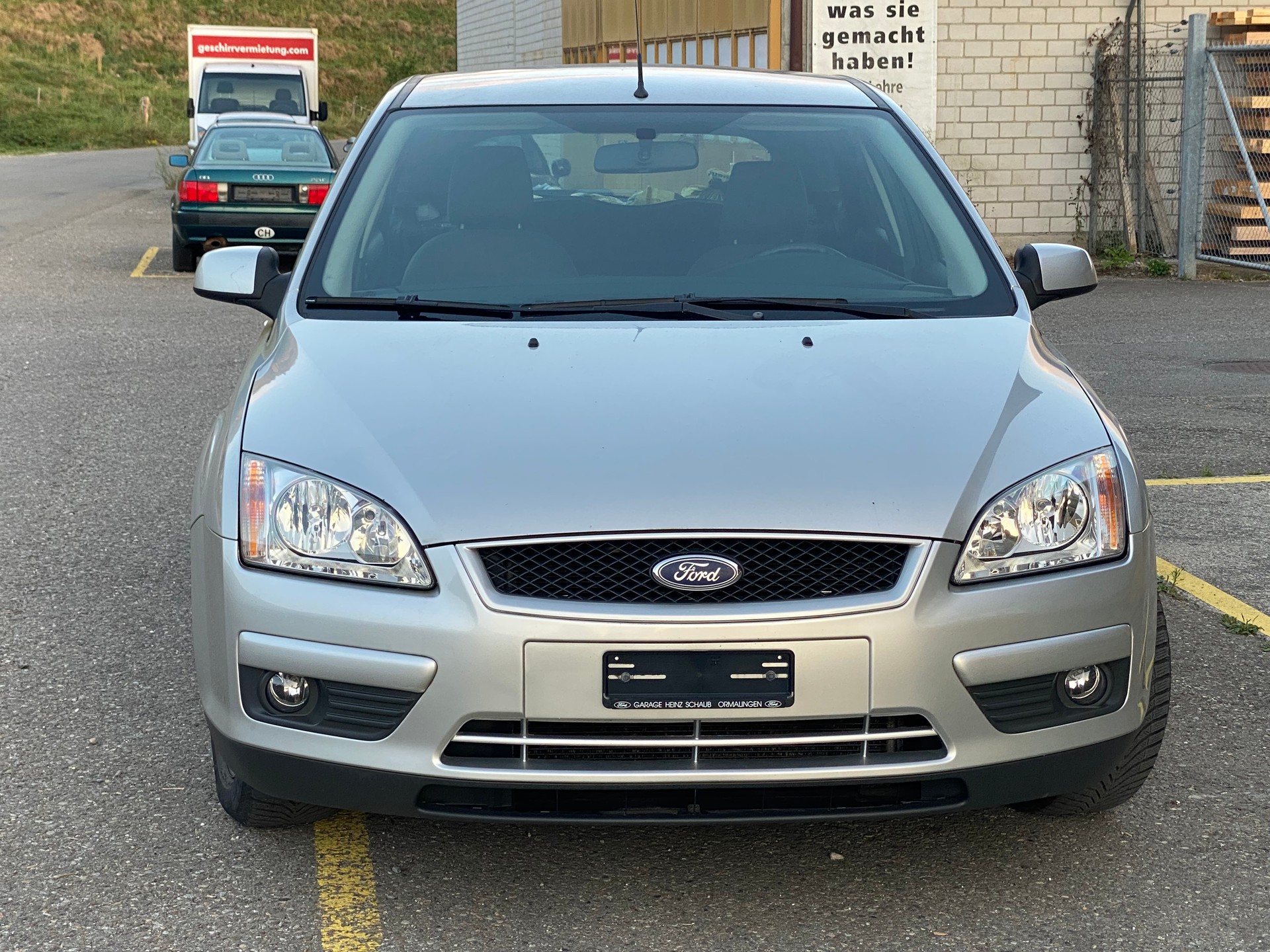 FORD Focus 1.6i VCT Carving Frisch ab MFK