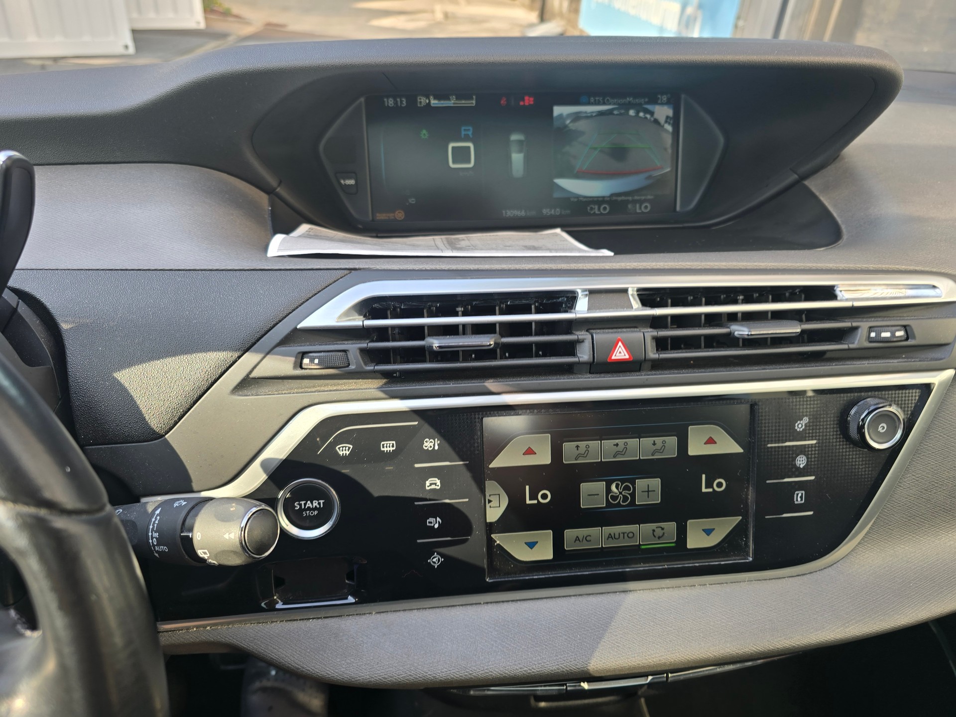 CITROEN Grand C4 Picasso 1.6 e-HDi Séduction EGS6-image-13