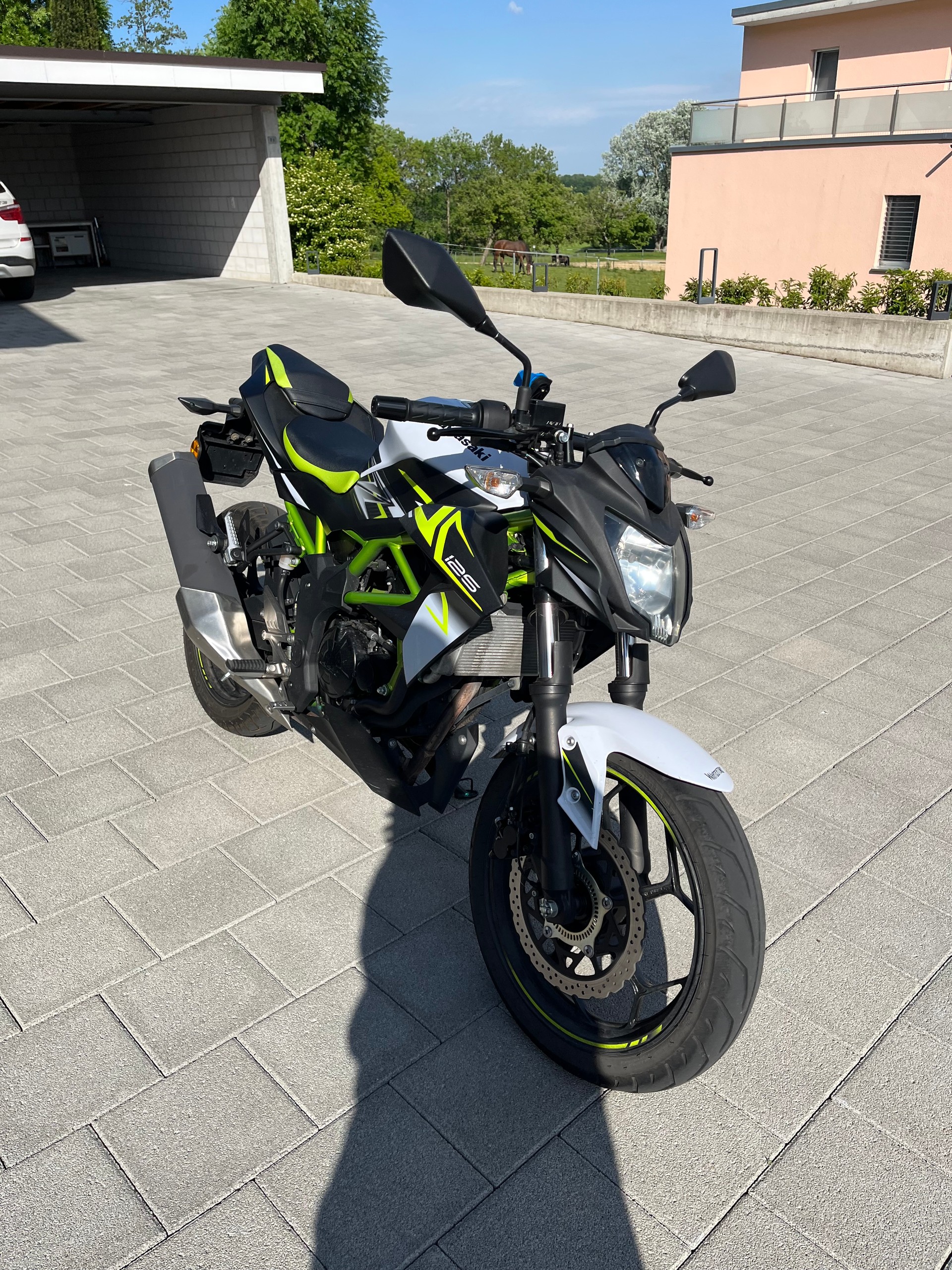 KAWASAKI Z 125-image-3