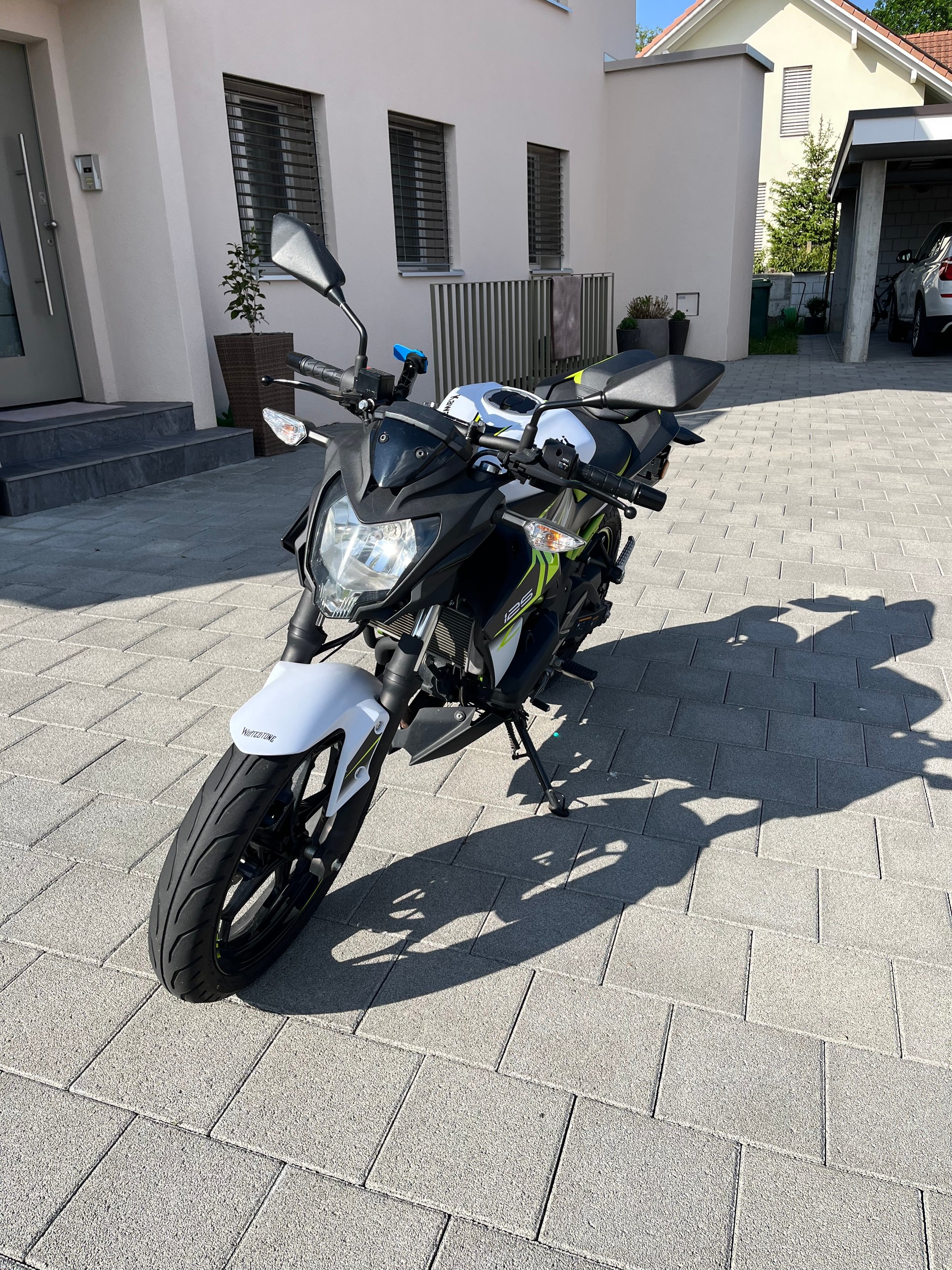 KAWASAKI Z 125-image-5