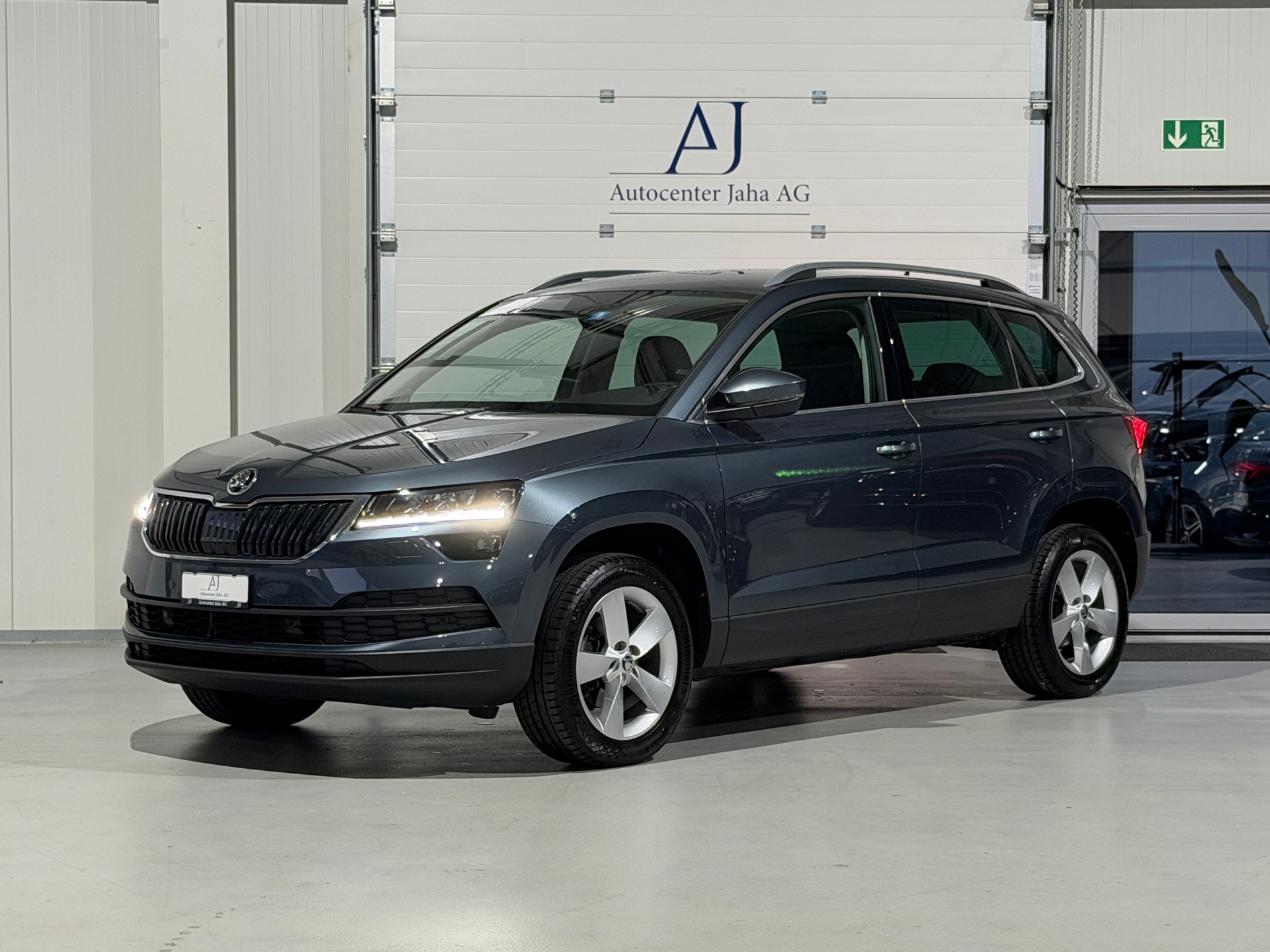 SKODA Karoq 1.5 TSI Style DSG AHK 1.5T-showroom-element-2