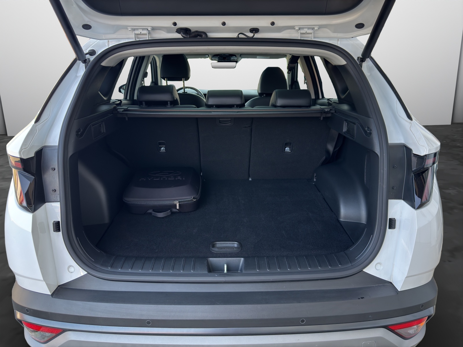 HYUNDAI Tucson 1.6 T-GDi PHEV Vertex 4WD-image-15