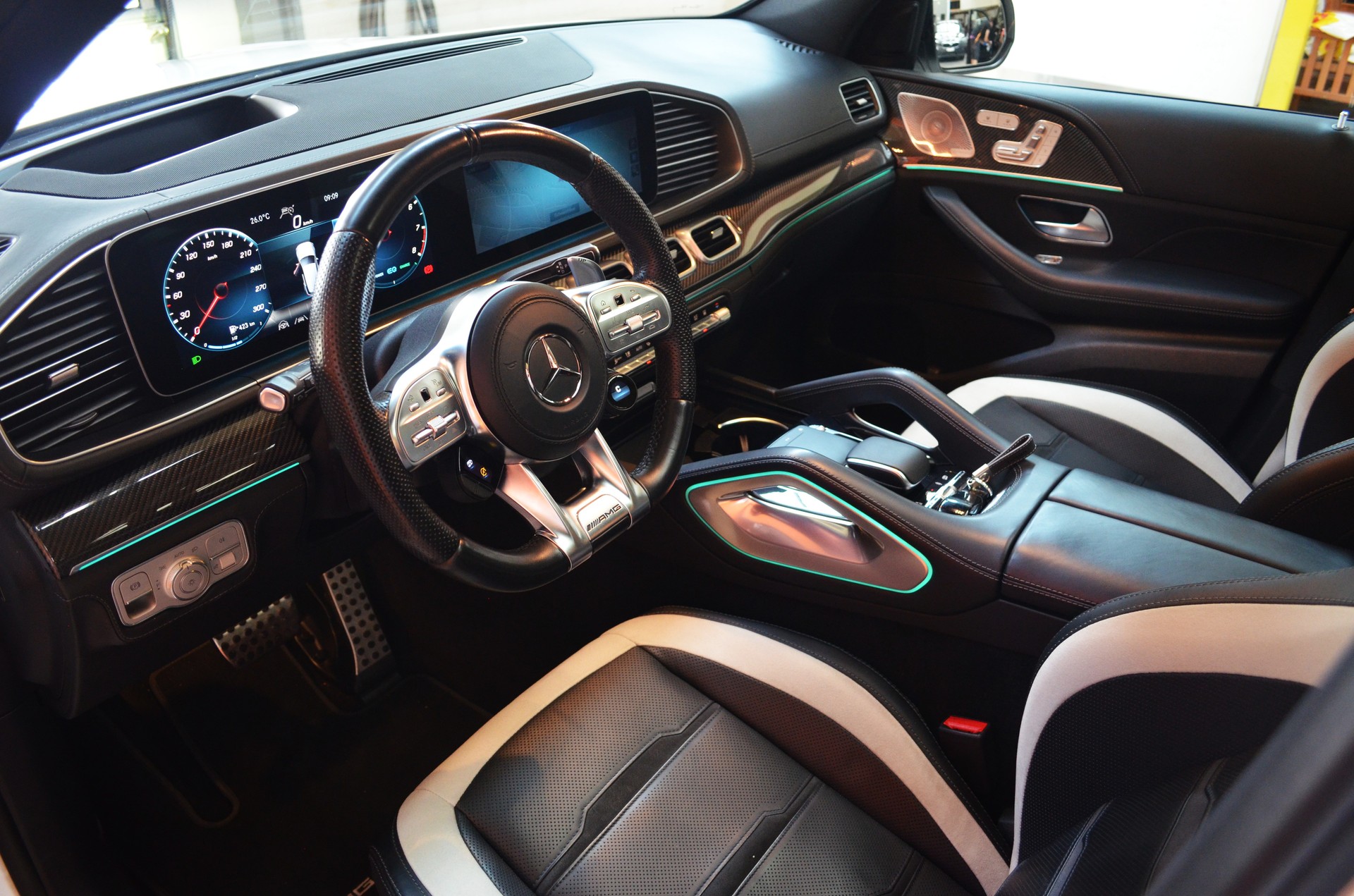 MERCEDES-BENZ GLE 63 S AMG 4Matic+ 9G-Speedshift-image-7