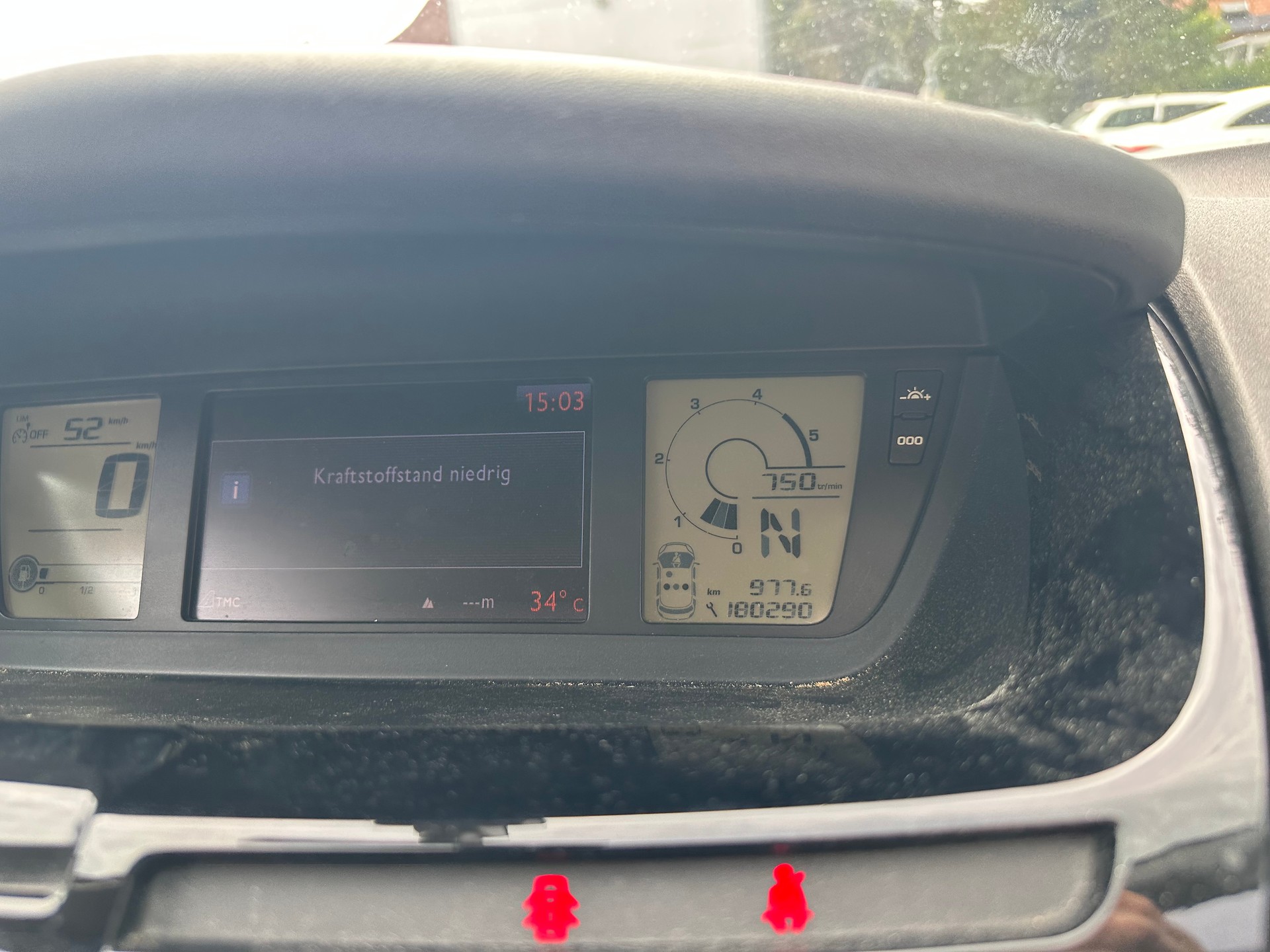 CITROEN Grand C4 Picasso 1.6 HDI 16V Swiss Style EGS6-image-7
