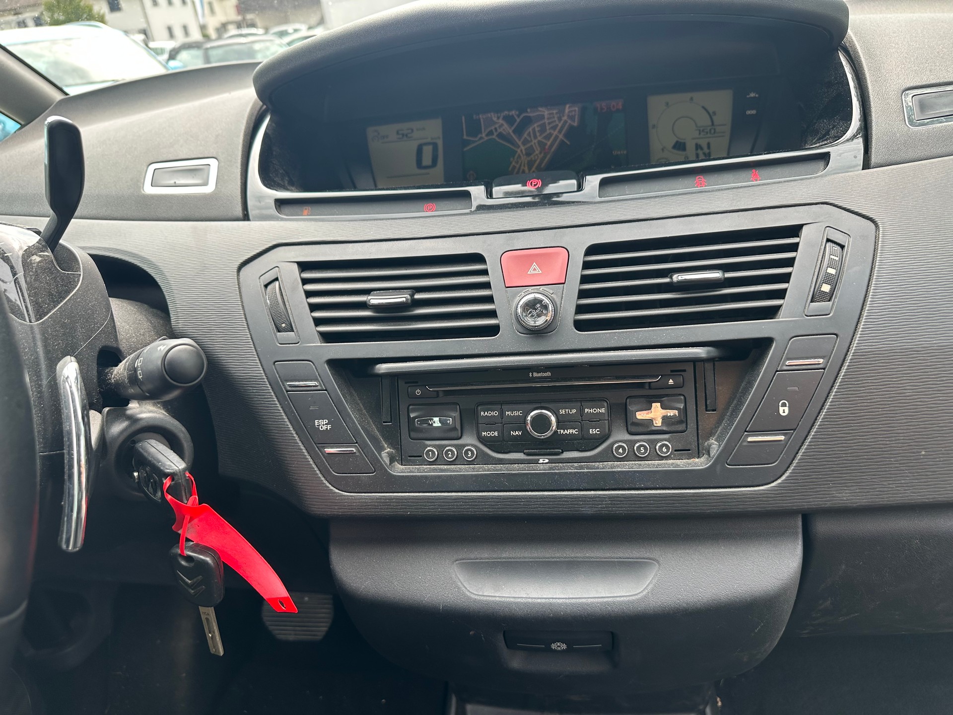 CITROEN Grand C4 Picasso 1.6 HDI 16V Swiss Style EGS6-image-9