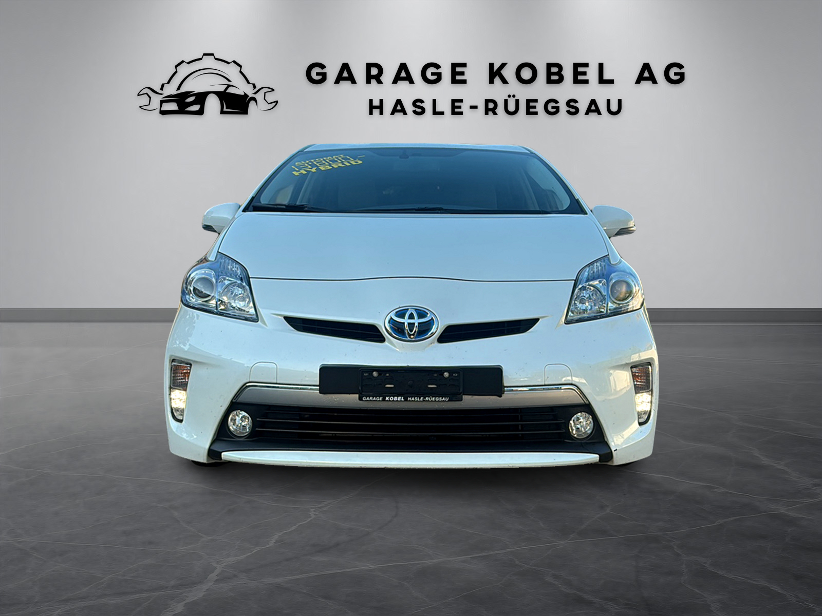 TOYOTA Prius 1.8 16V Plug-in Hybrid Sol-showroom-element-1