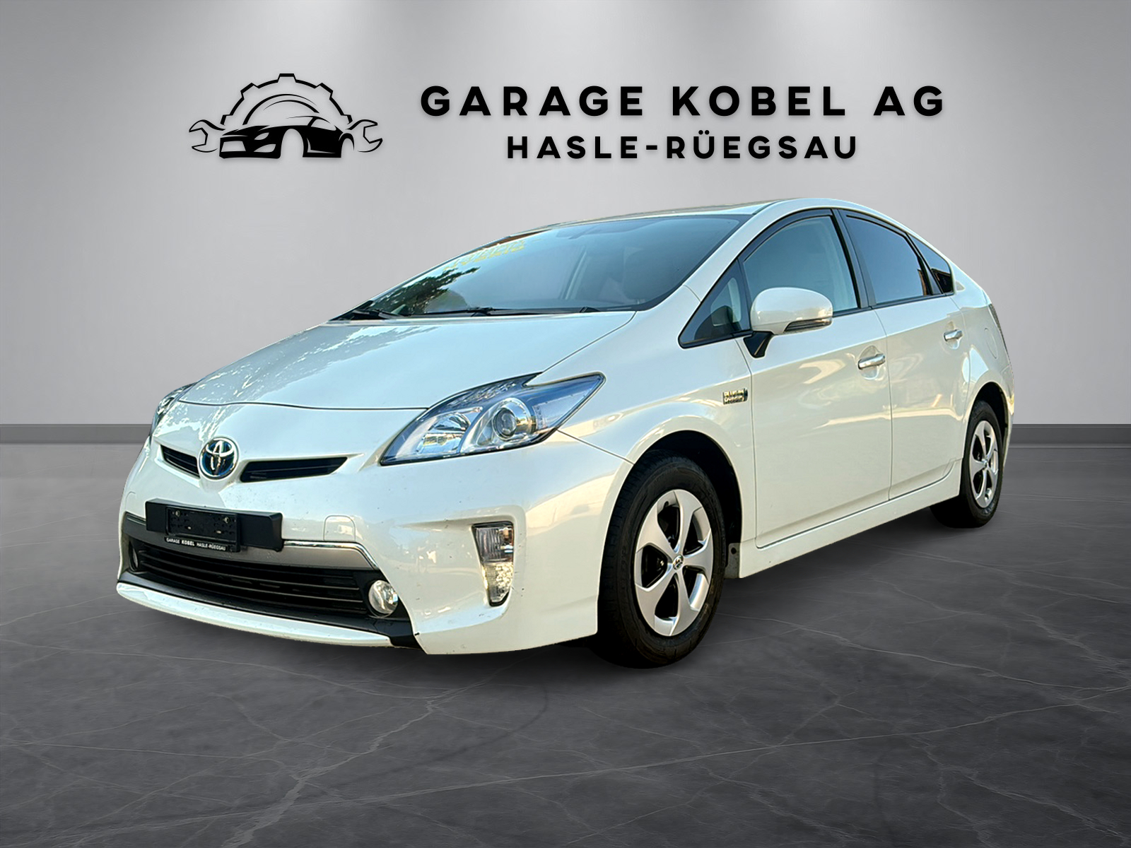 TOYOTA Prius 1.8 16V Plug-in Hybrid Sol