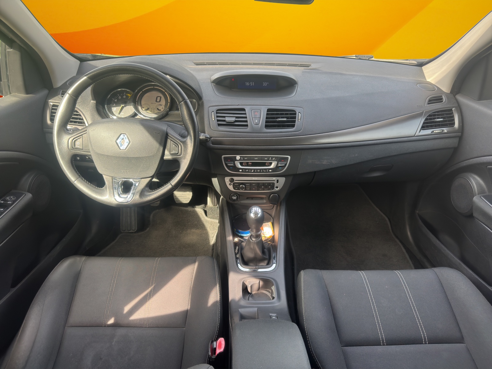 RENAULT Mégane Grandtour 1.2 16V Turbo Expression-image-8