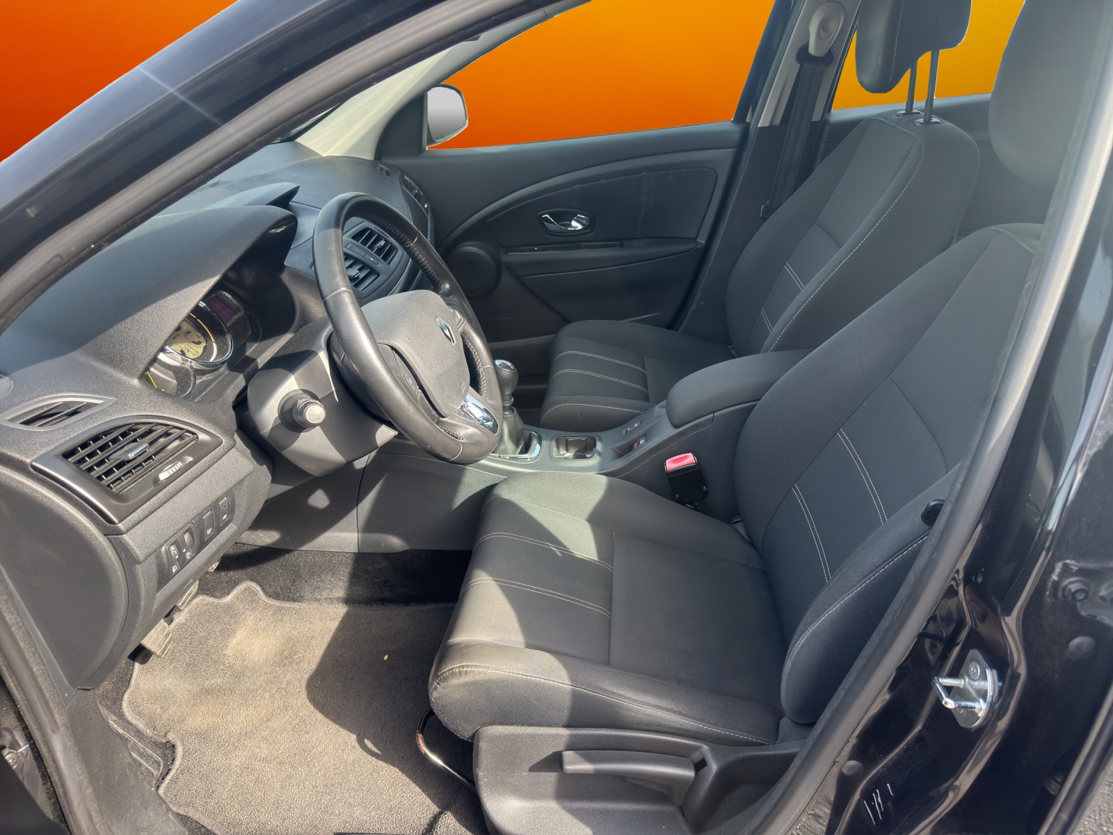 RENAULT Mégane Grandtour 1.2 16V Turbo Expression-image-10