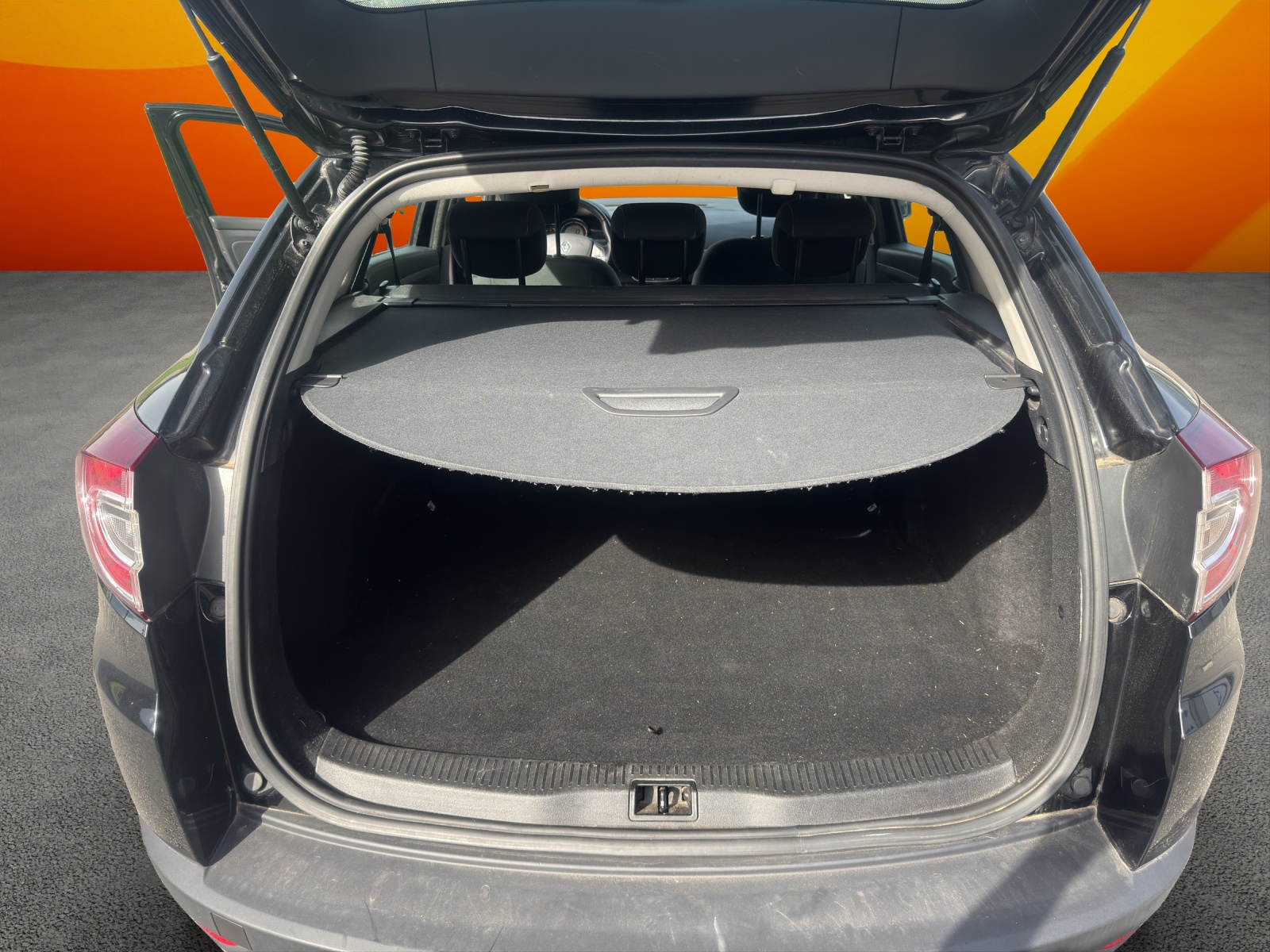 RENAULT Mégane Grandtour 1.2 16V Turbo Expression-image-12