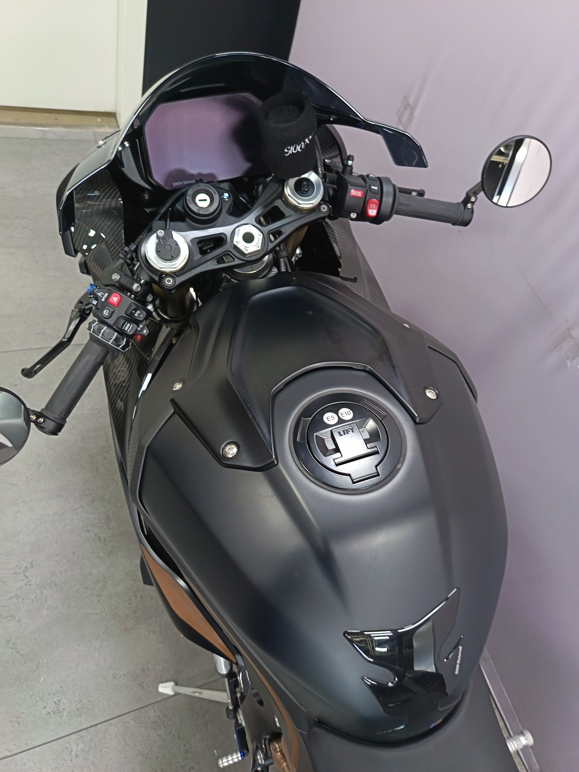 BMW S 1000 RR M Leasing 299 chf - pack carbon-image-4