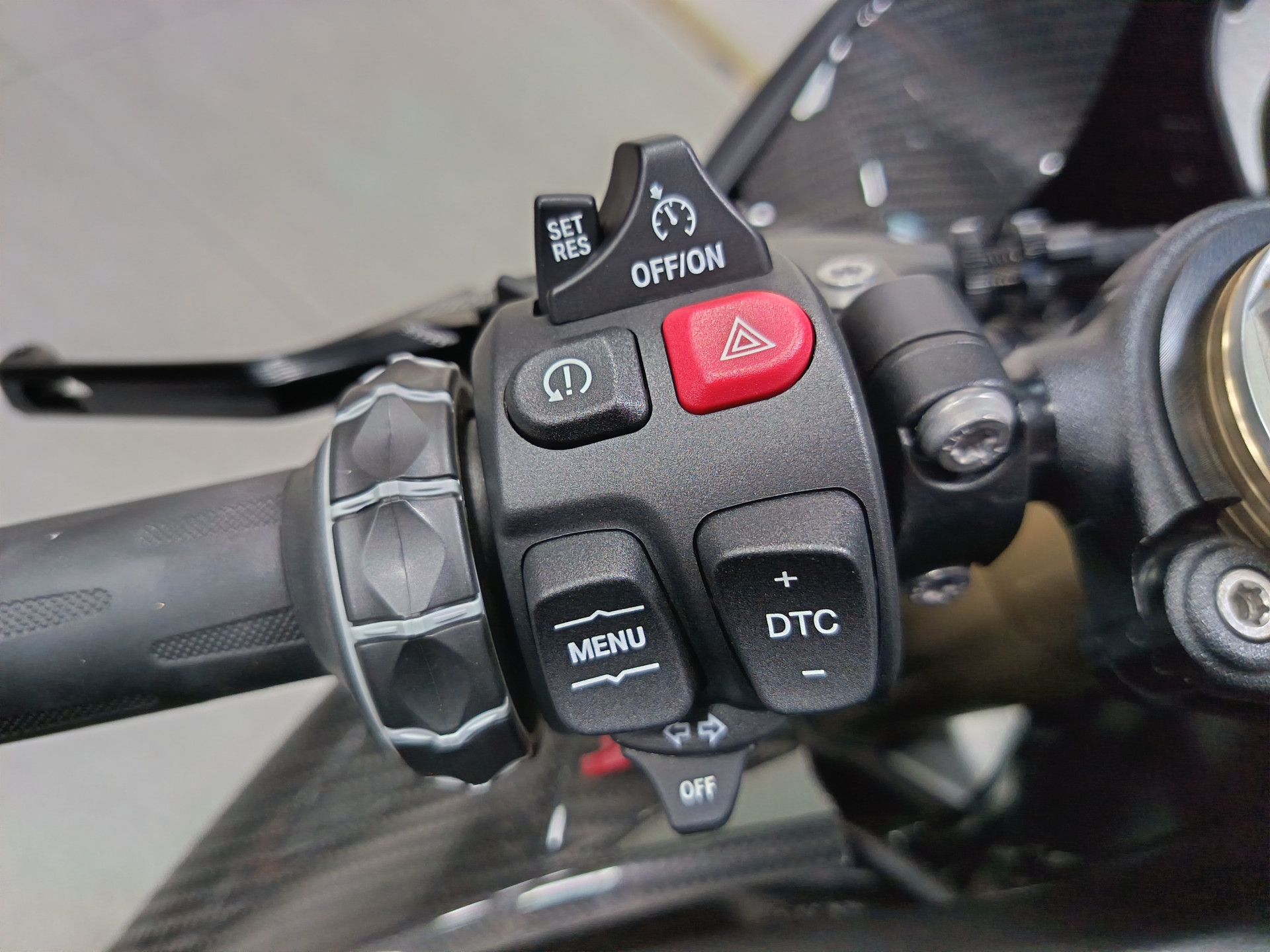 BMW S 1000 RR M Leasing 299 chf - pack carbon-image-6