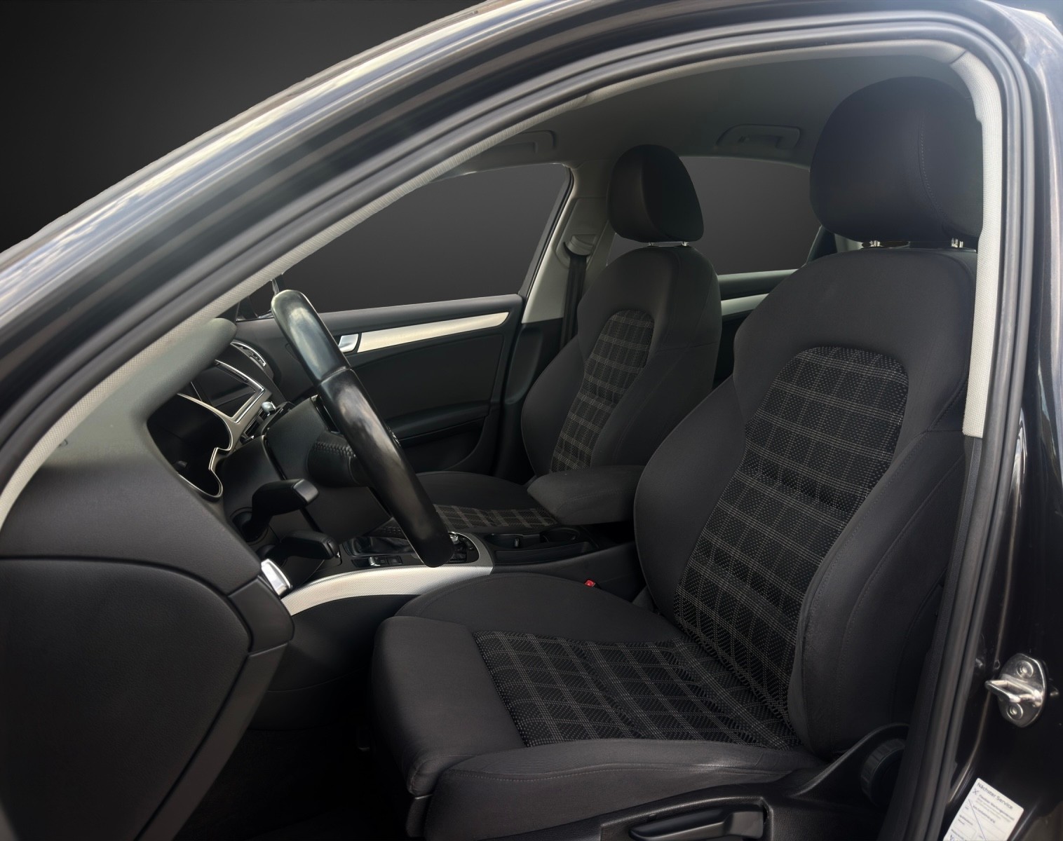 AUDI A4 Limousine 1.8 TFSI mit 170 PS-image-6