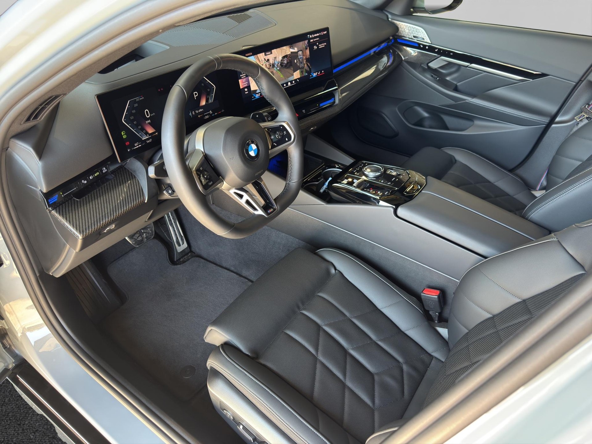 BMW 520d xDrive Touring M Sport Pro-image-10