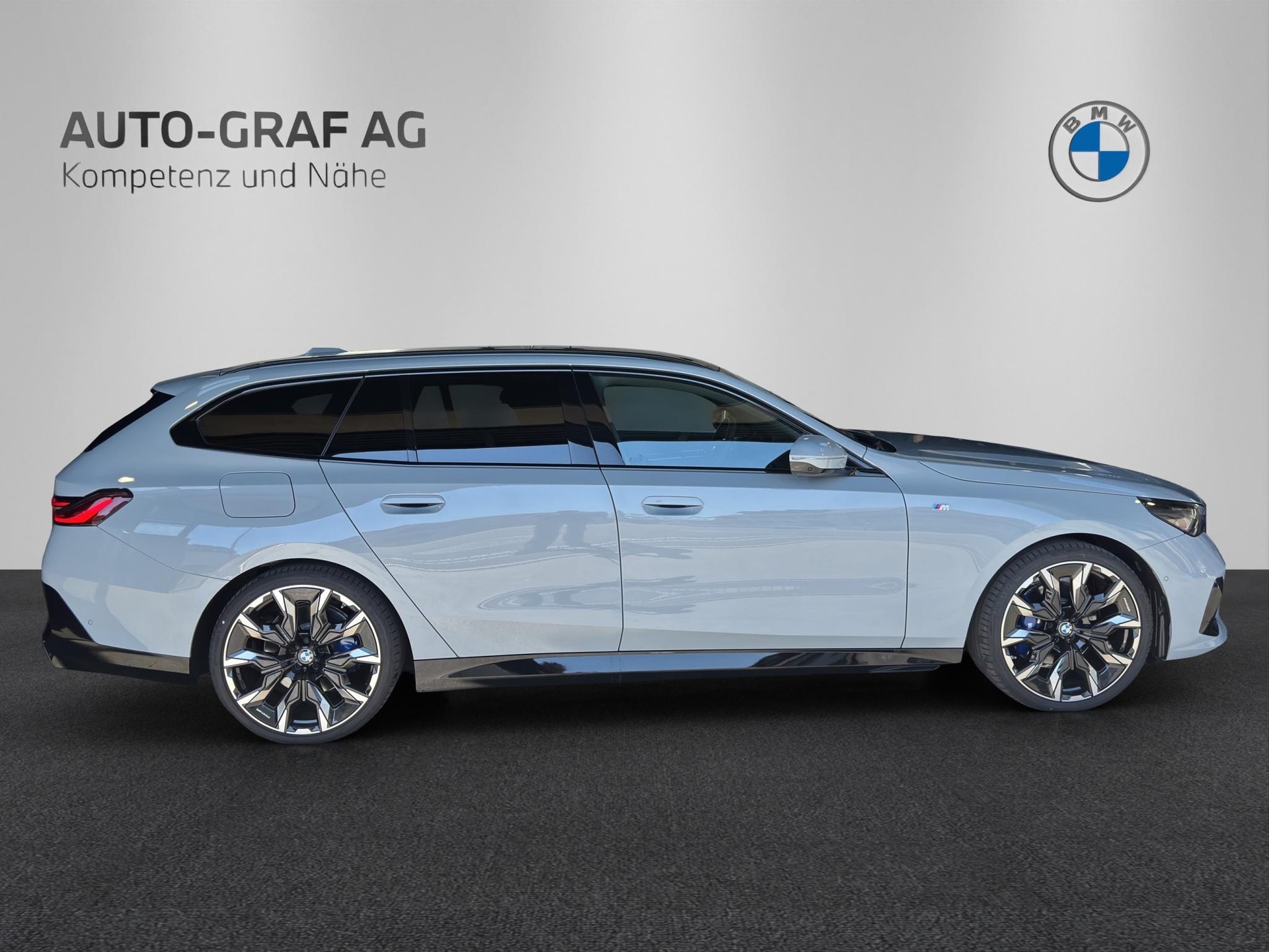 BMW 520d xDrive Touring M Sport Pro-image-5