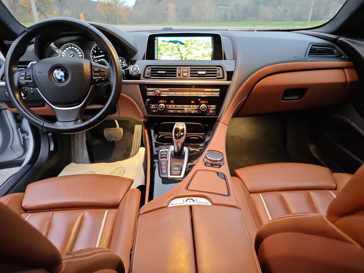 BMW 650i Gran Coupé xDrive – 450 ch V8 – Individual Alcantara, caméra [Expertisé + Garantie 12 mois]-image-15