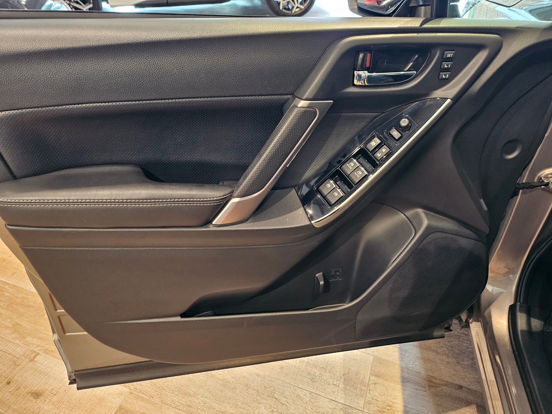 SUBARU Forester 2.0i Executive Lineartronic đ„Standheizungđ„AHK 2000KGđ„-image-23
