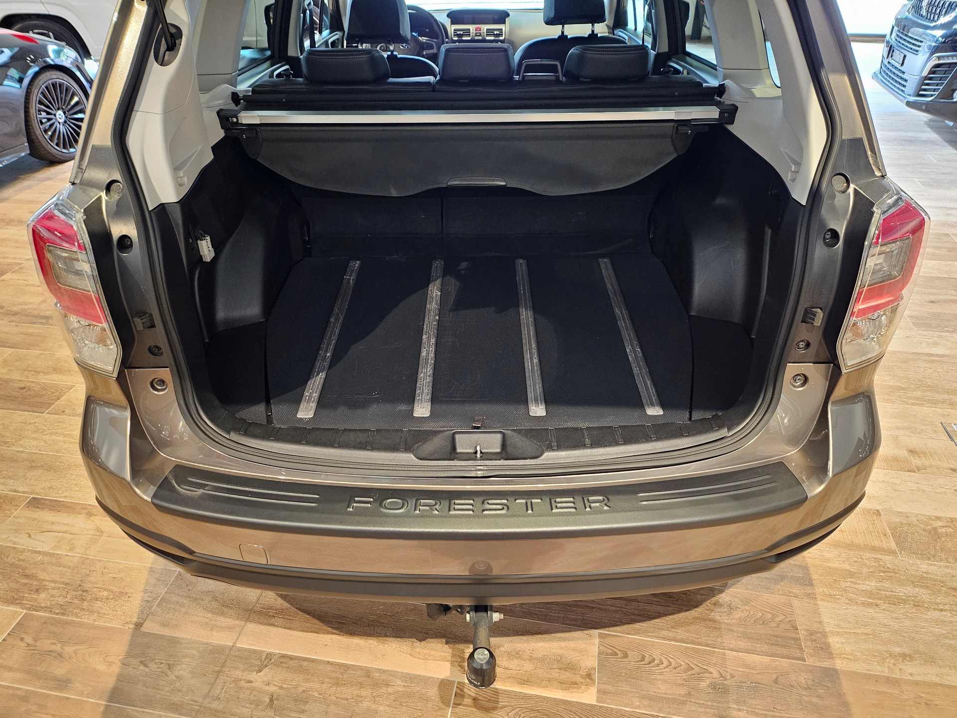 SUBARU Forester 2.0i Executive Lineartronic đ„Standheizungđ„AHK 2000KGđ„-image-21