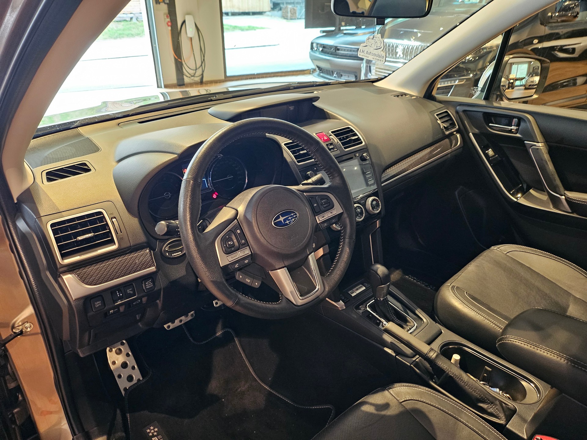 SUBARU Forester 2.0i Executive Lineartronic đ„Standheizungđ„AHK 2000KGđ„-image-24