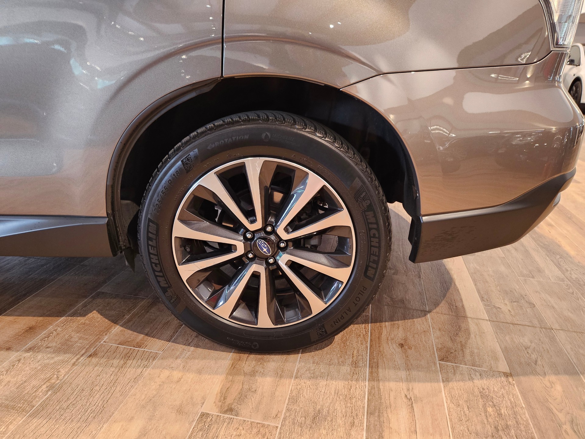 SUBARU Forester 2.0i Executive Lineartronic đ„Standheizungđ„AHK 2000KGđ„-image-16