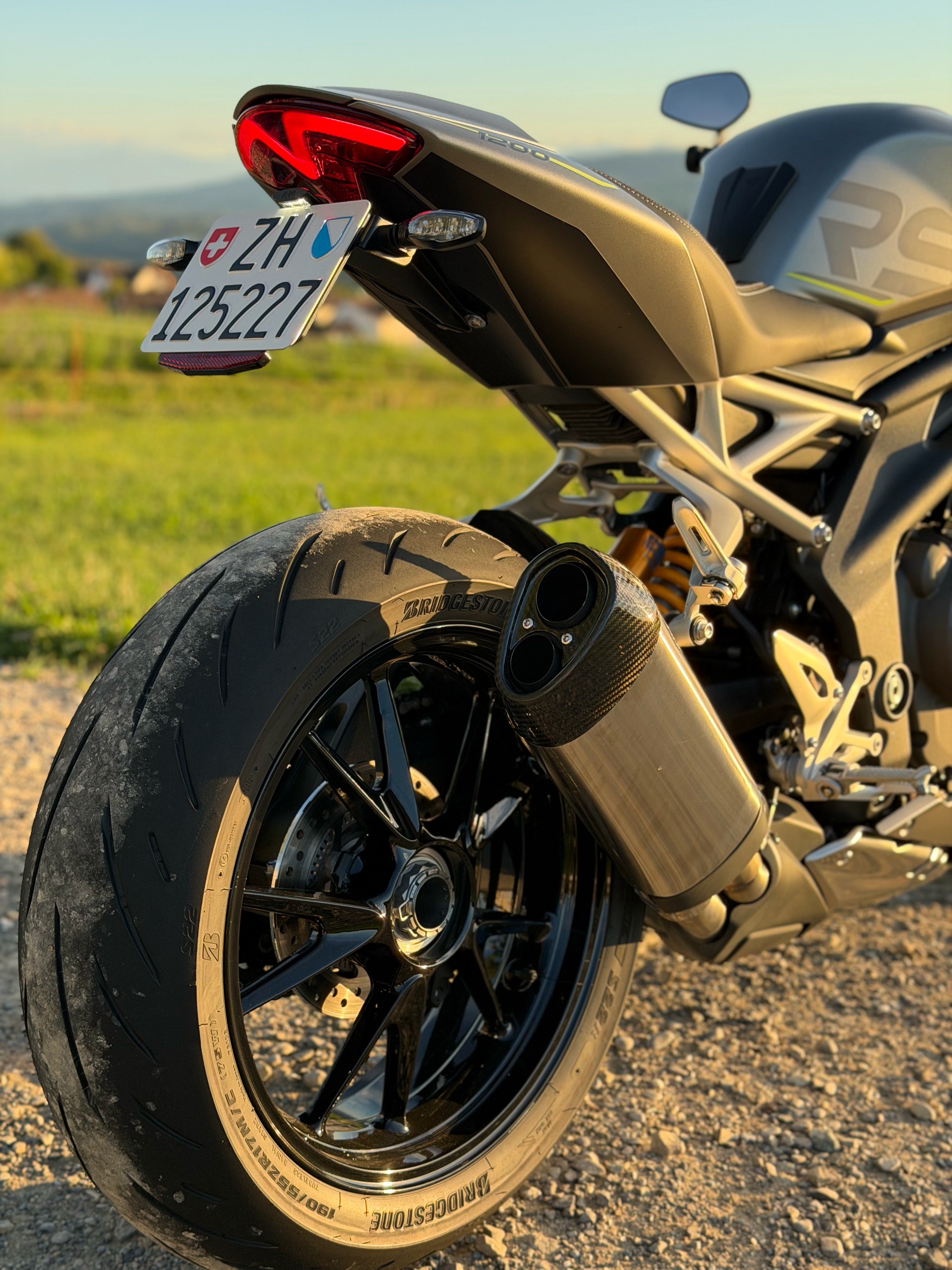 TRIUMPH Speed Triple 1200 RS-image-8