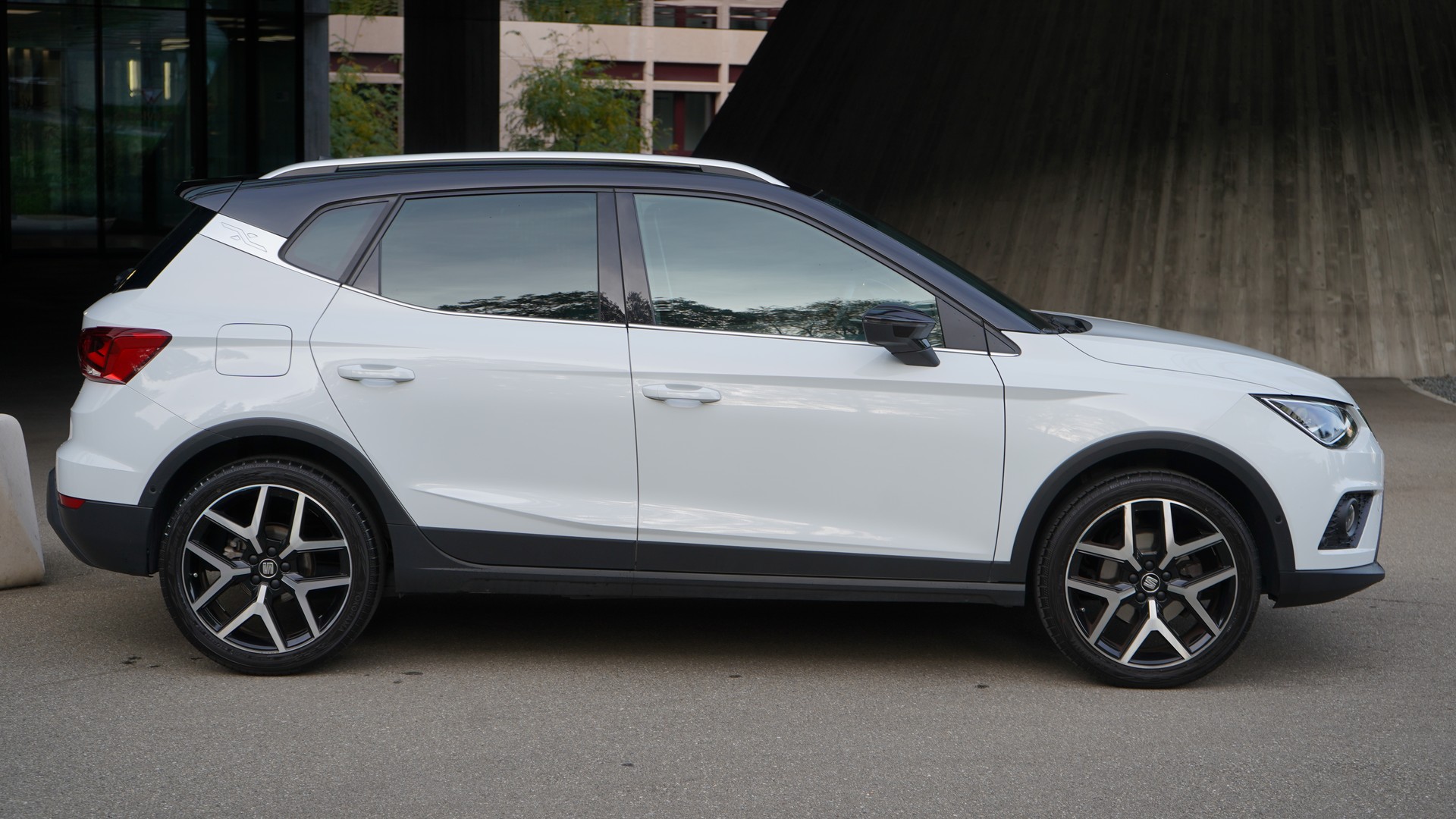 SEAT Arona 1.5 Eco TSI FR DSG-showroom-element-3