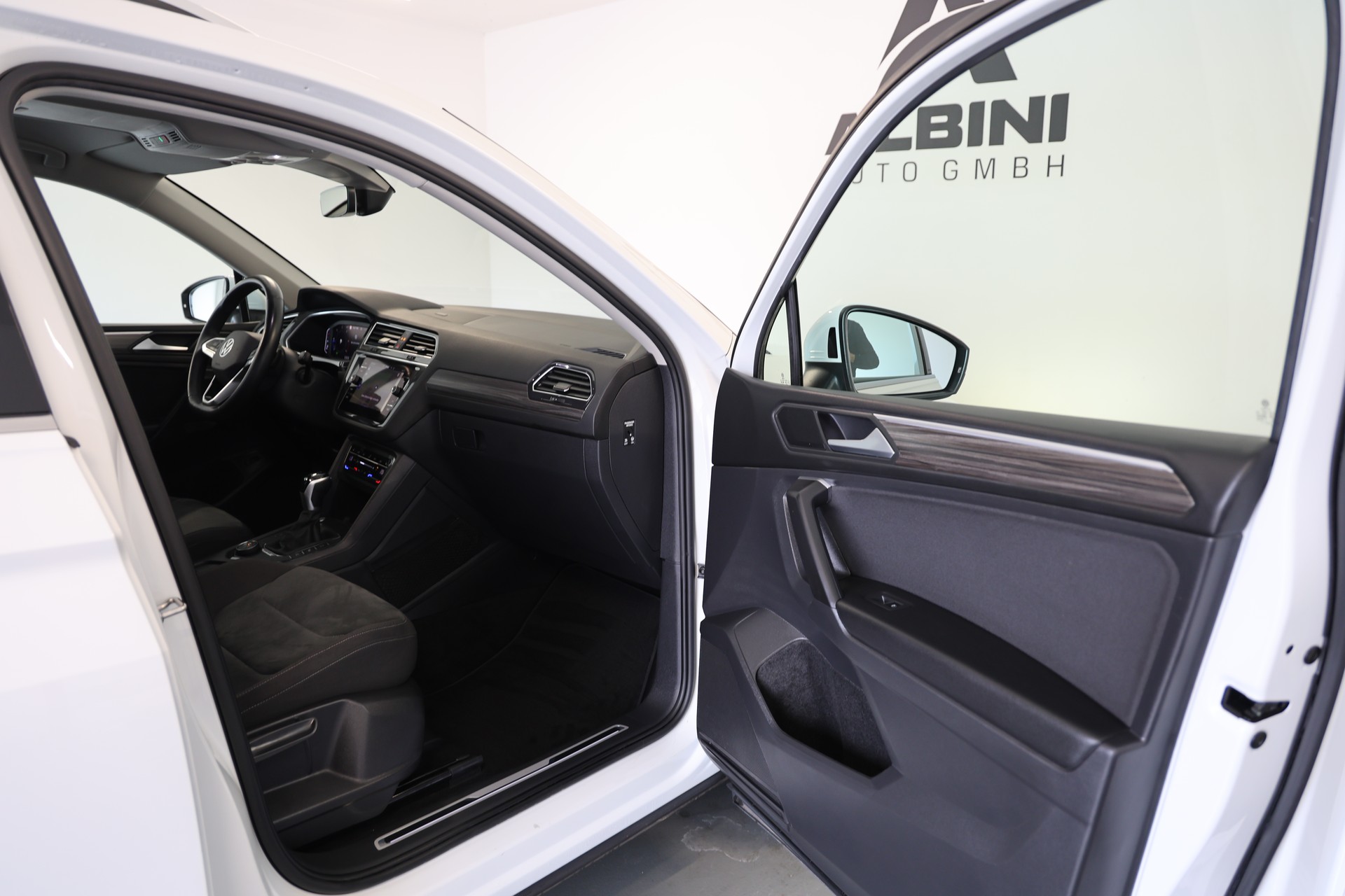 VW Tiguan Allspace 2.0 TDI SCR Elegance DSG-image-10