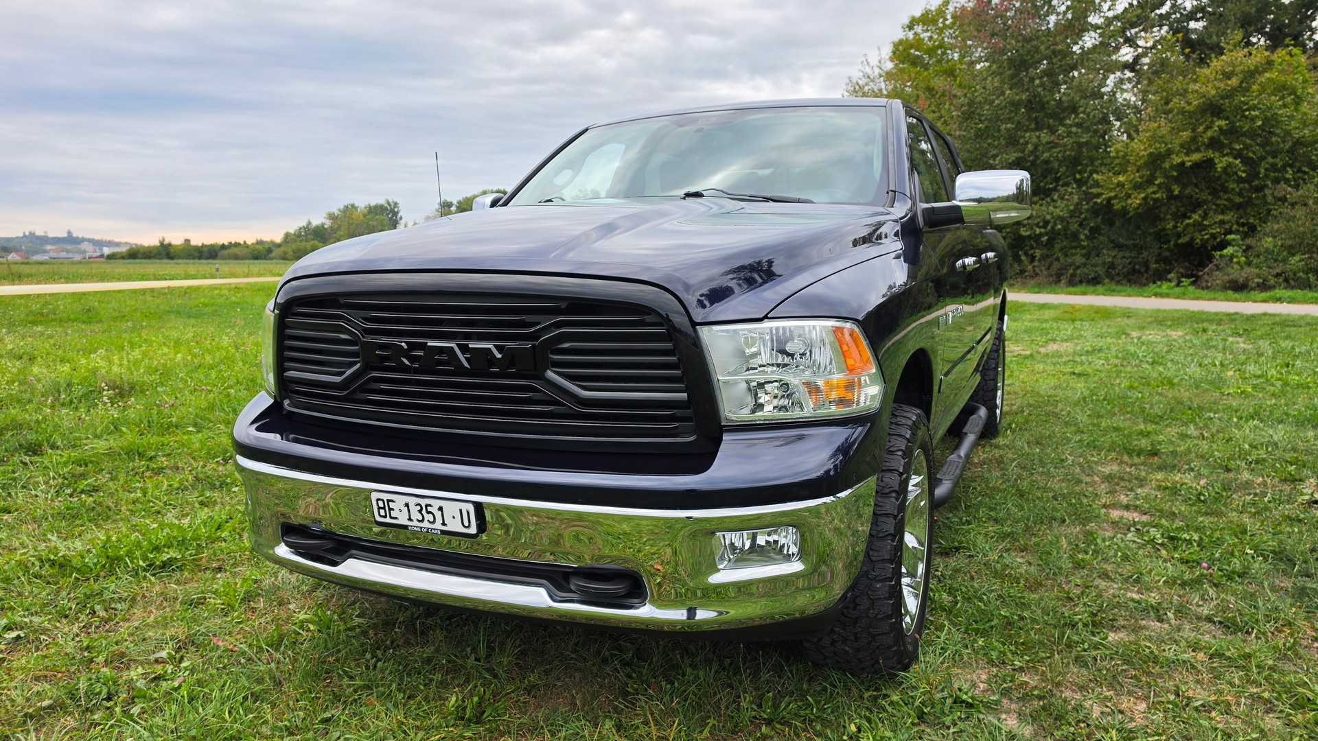 DODGE RAM 1500 5.7 V8 HEMI Crew Cab Laramie 4X4