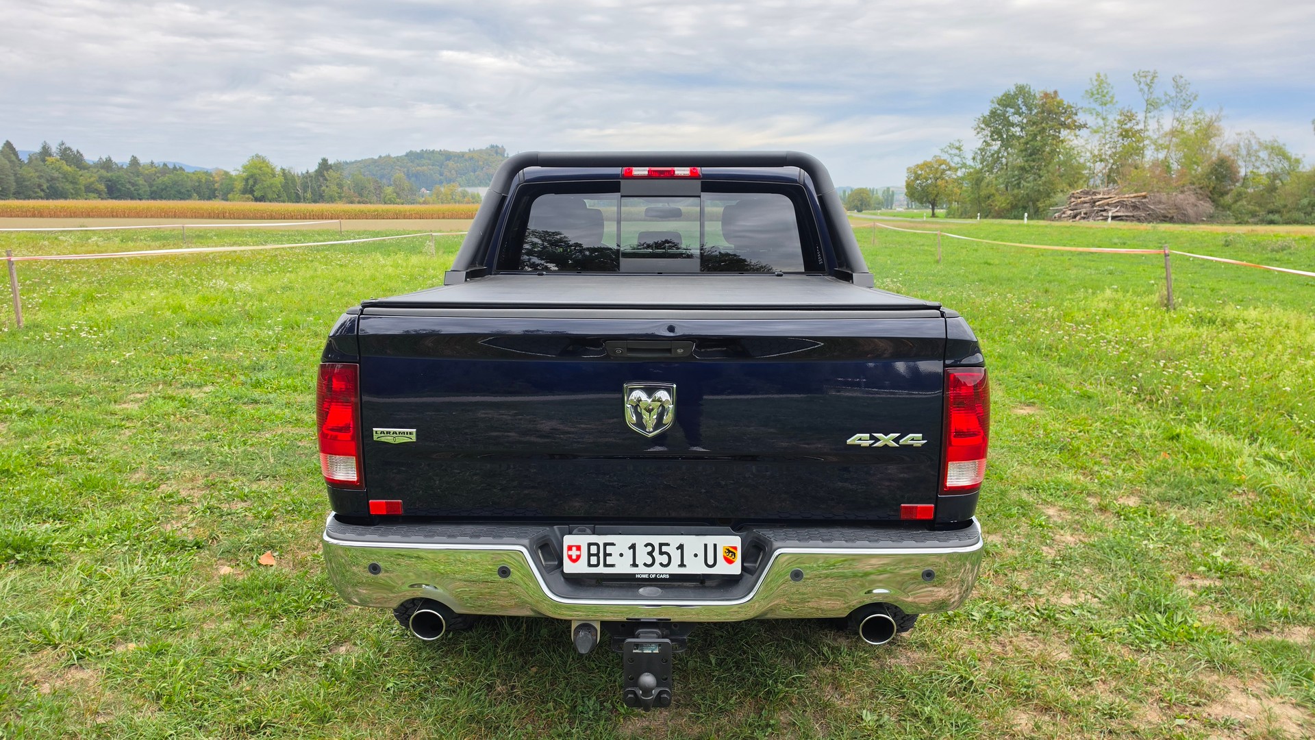 DODGE RAM 1500 5.7 V8 HEMI Crew Cab Laramie 4X4-image-10