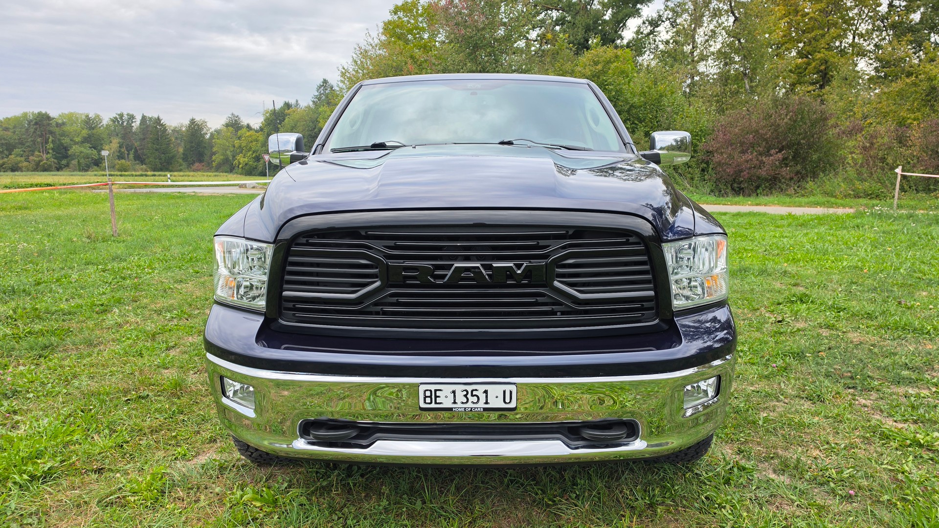 DODGE RAM 1500 5.7 V8 HEMI Crew Cab Laramie 4X4-image-18