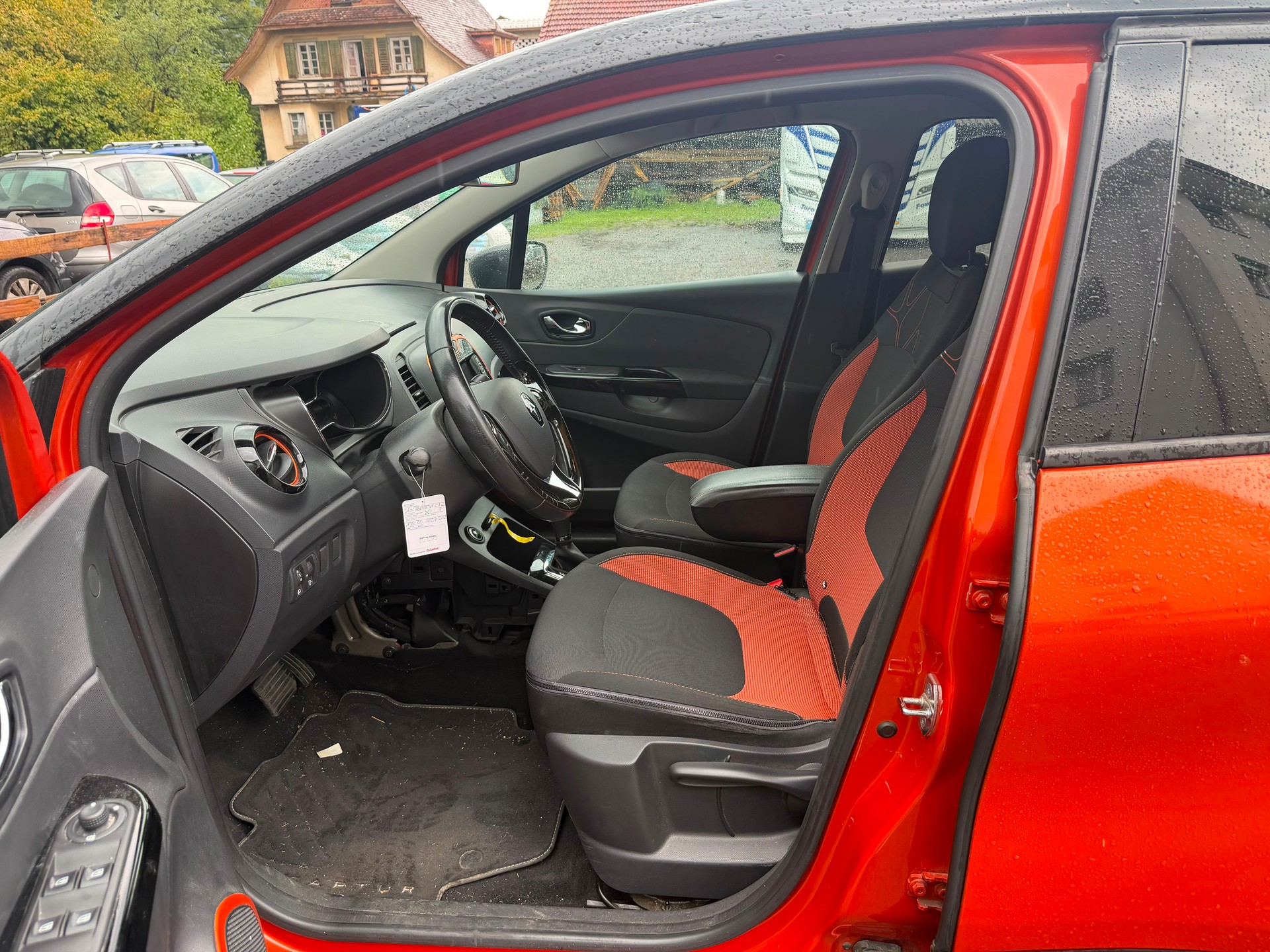 RENAULT Captur 1.2 T 16V Dynamique EDC-image-5