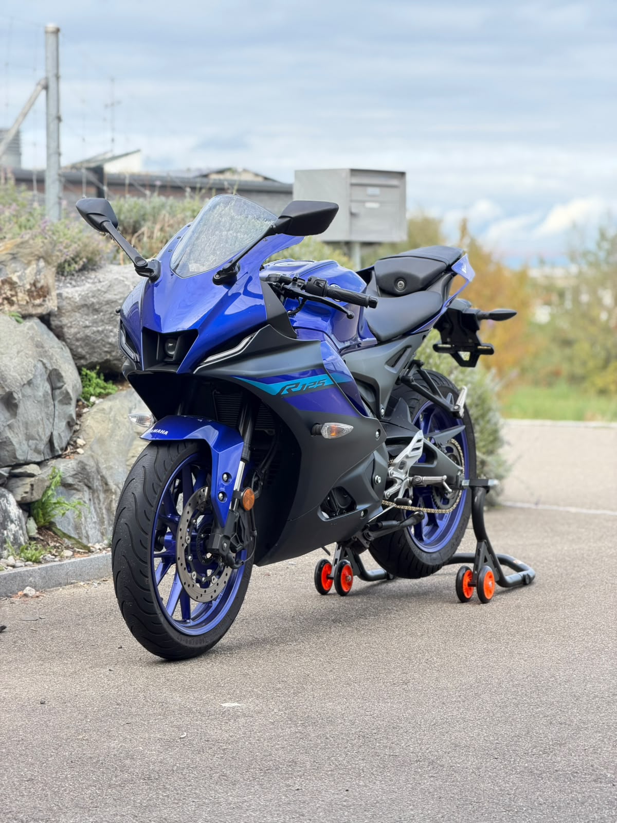 YAMAHA YZF-R 125 ABS-image-0