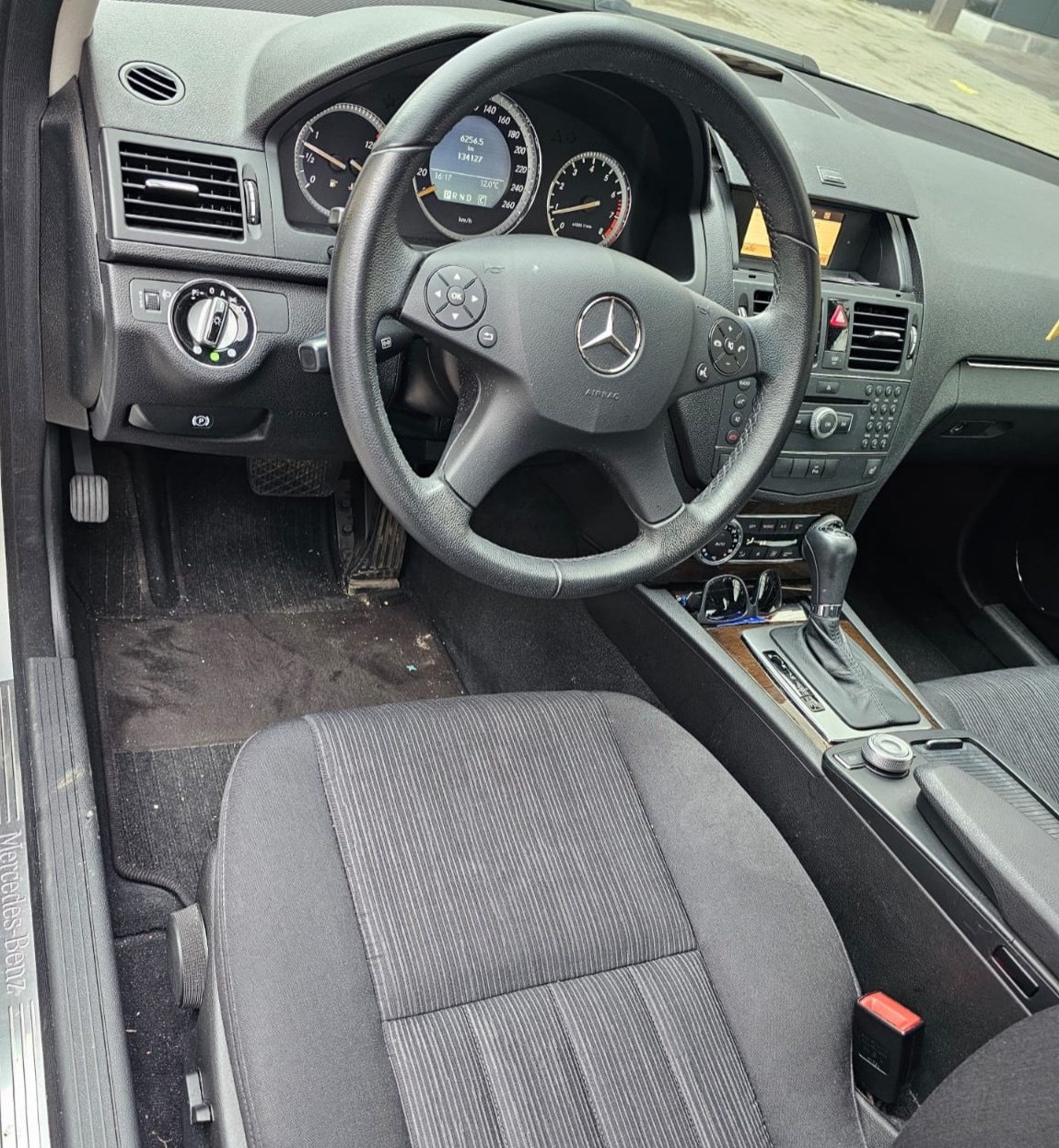 MERCEDES-BENZ C 180 Kompressor Elegance Automatic-image-3