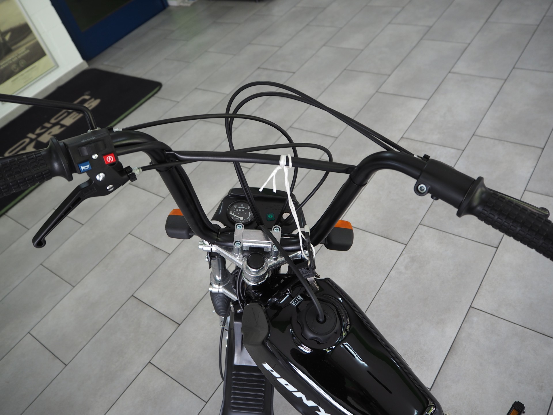 PONY 521 Cross-image-4