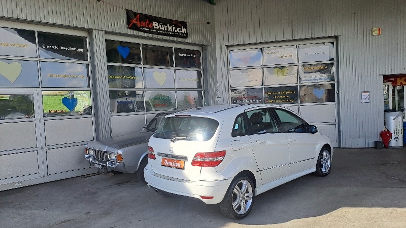 MERCEDES-BENZ B 200-image-4