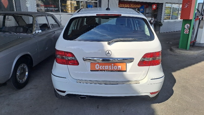 MERCEDES-BENZ B 200-image-3