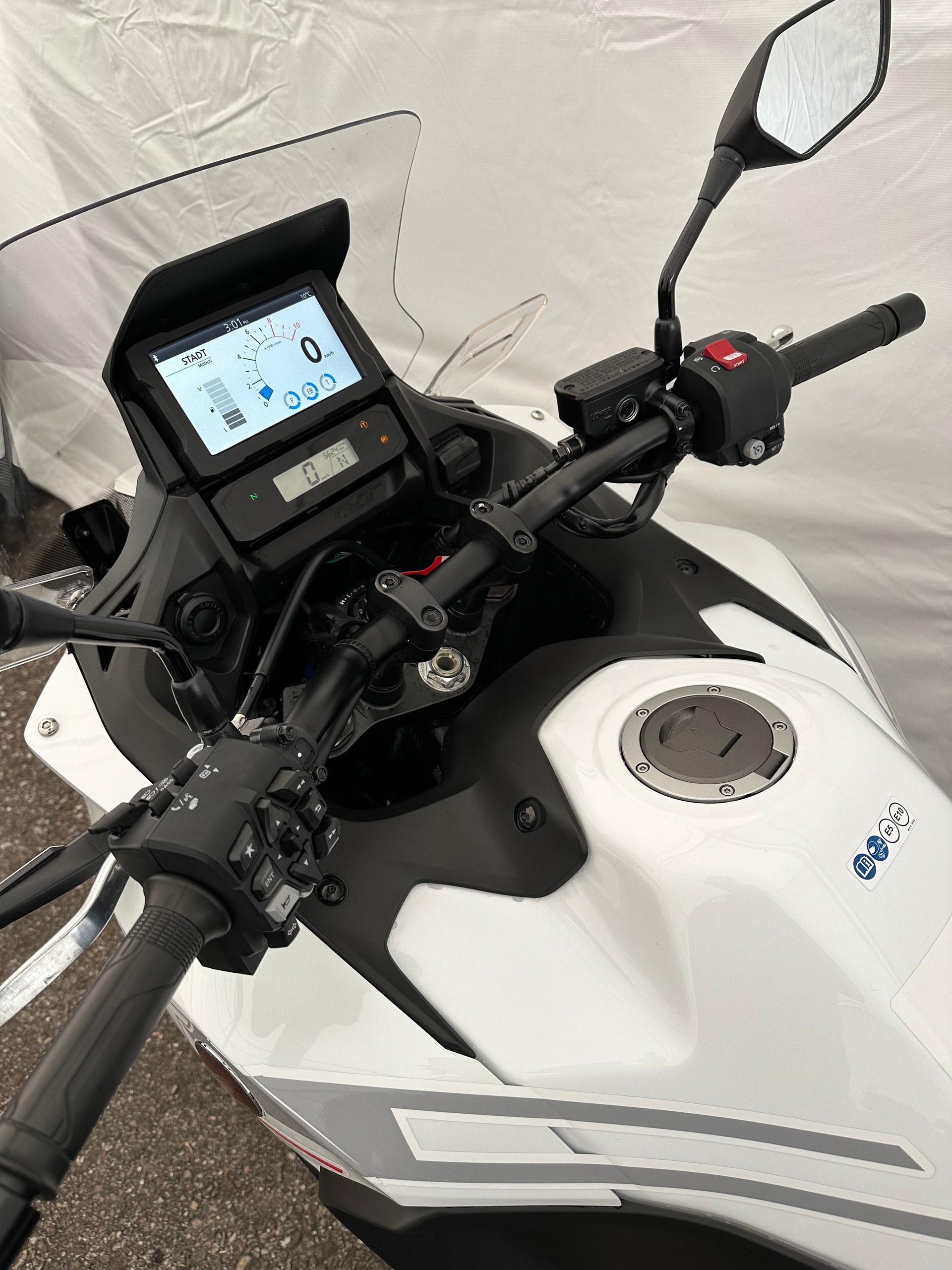 HONDA NT 1100-image-11
