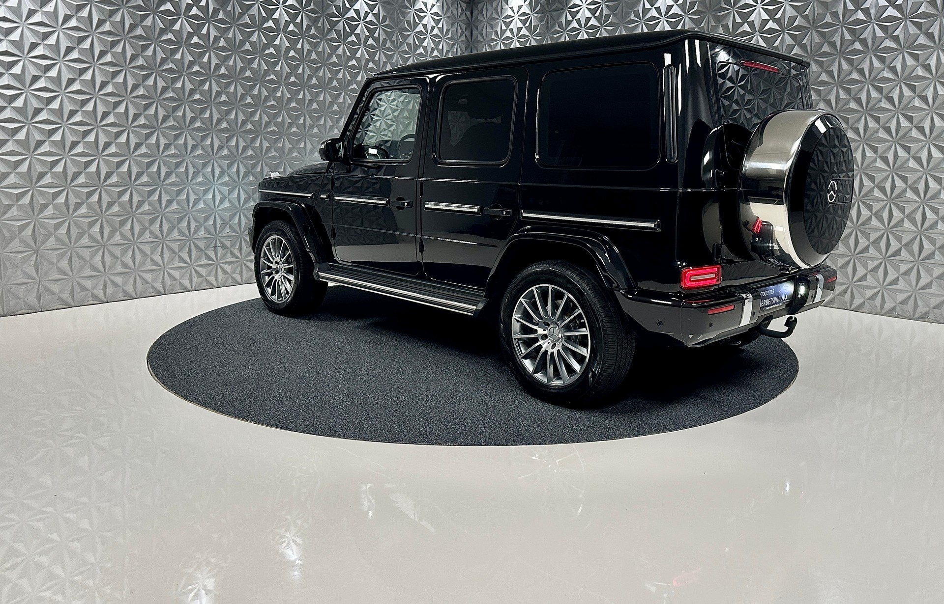 MERCEDES-BENZ G 400 d AMG Line 9G-Tronic-image-6