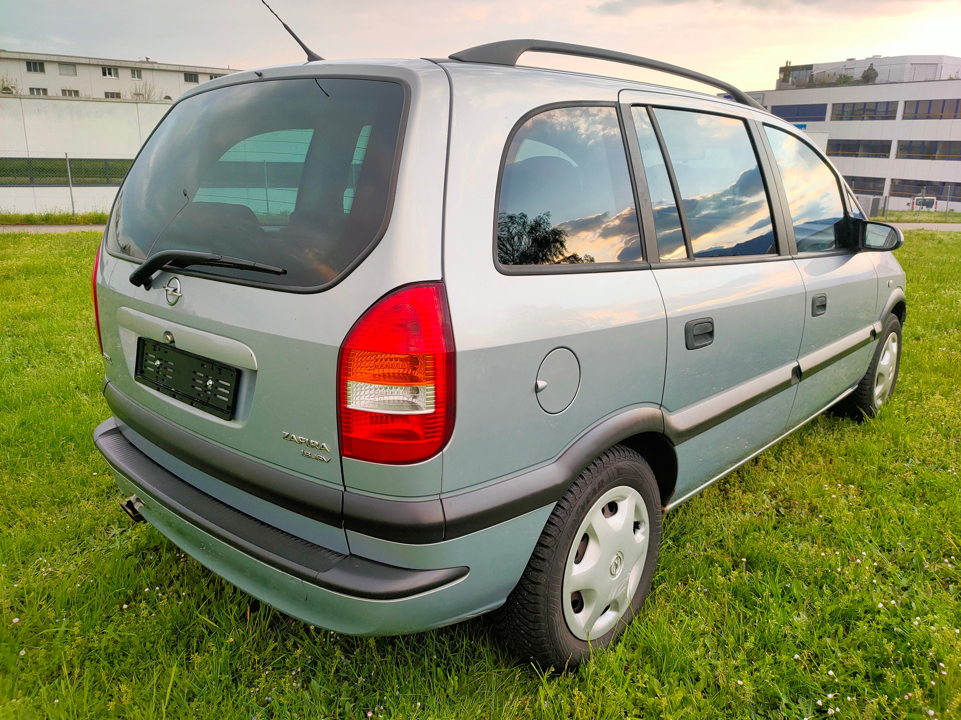 OPEL Zafira 1.8i 16V Comfort-image-1