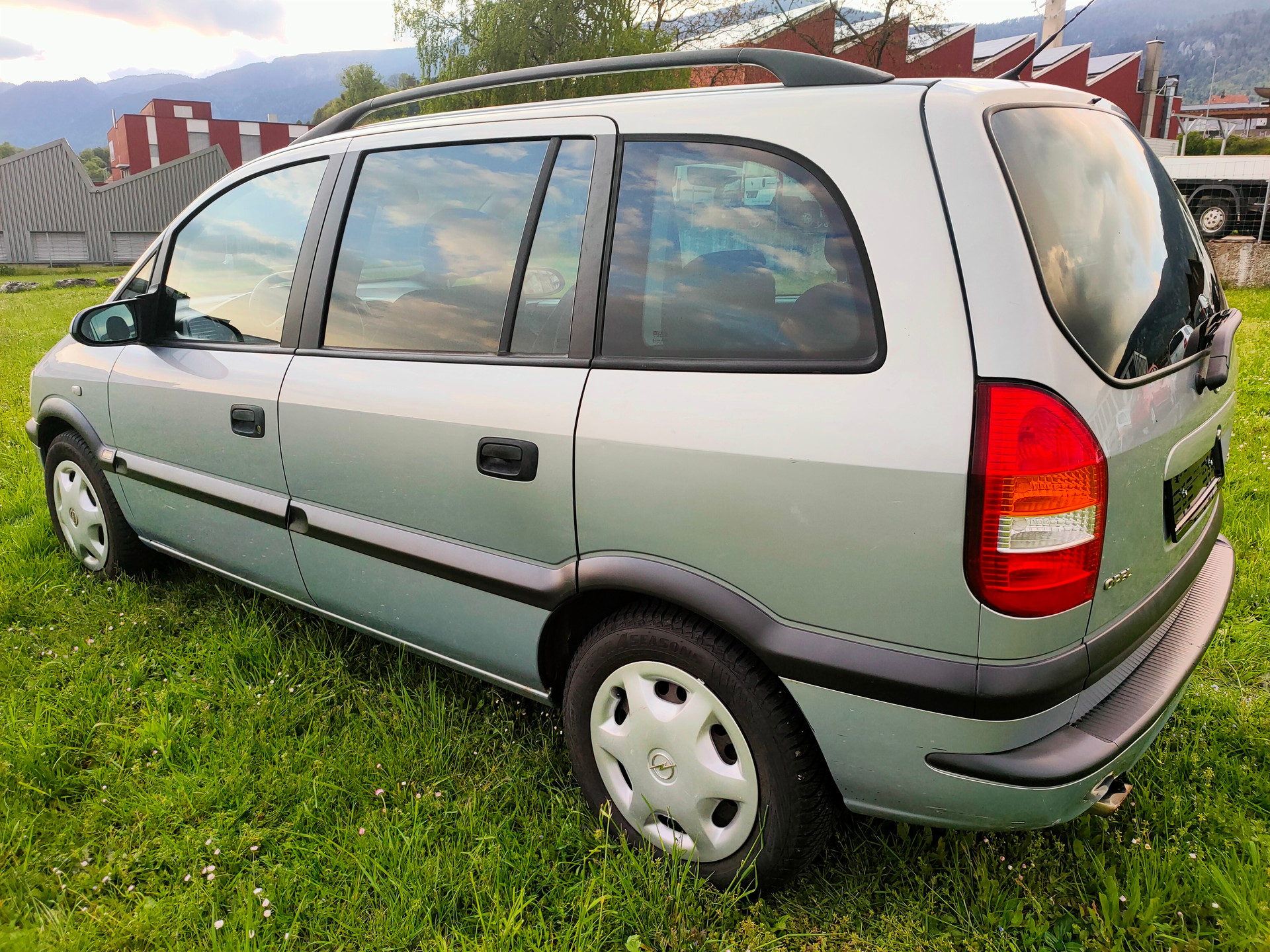 OPEL Zafira 1.8i 16V Comfort-image-3