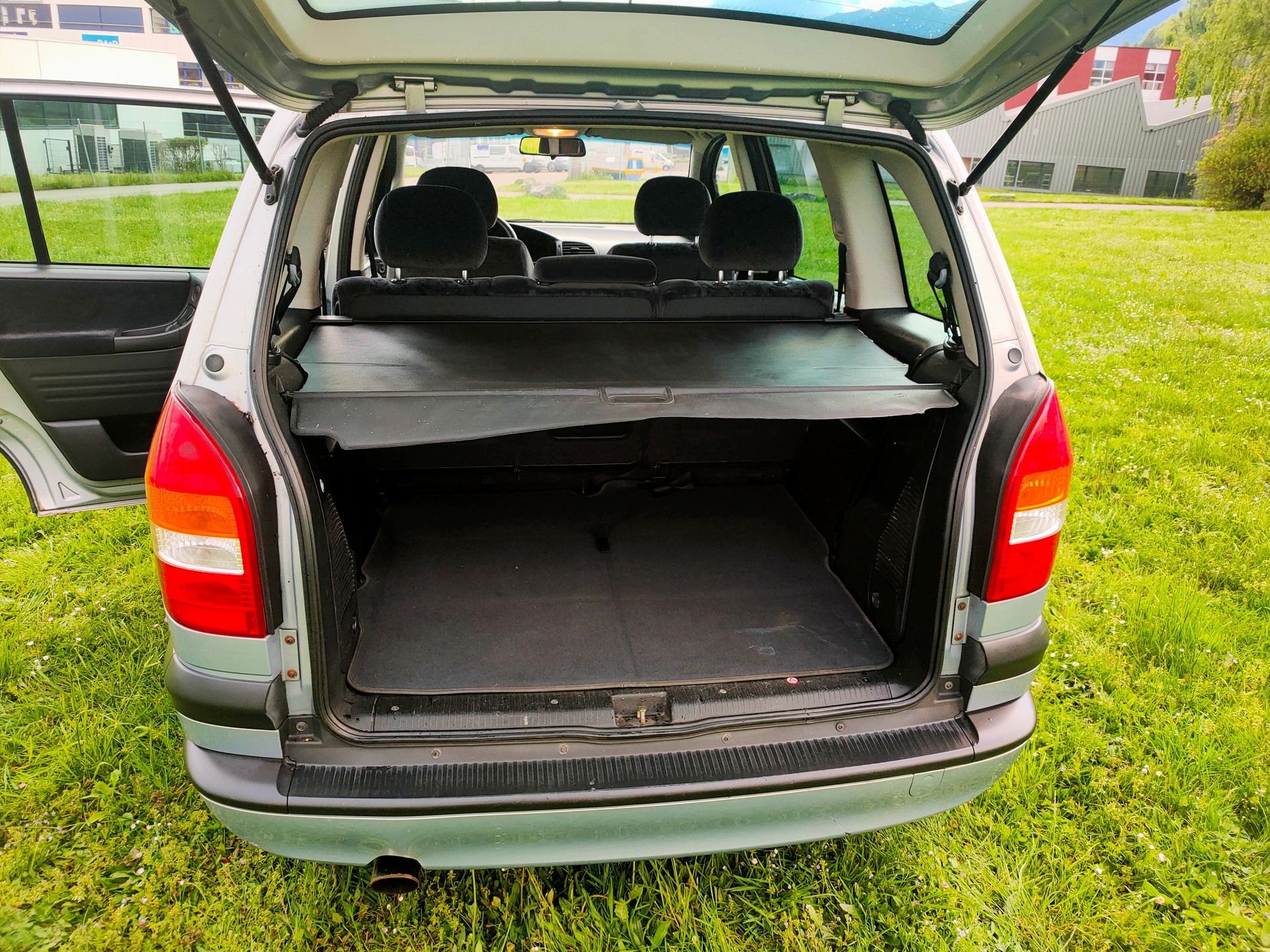 OPEL Zafira 1.8i 16V Comfort-image-9