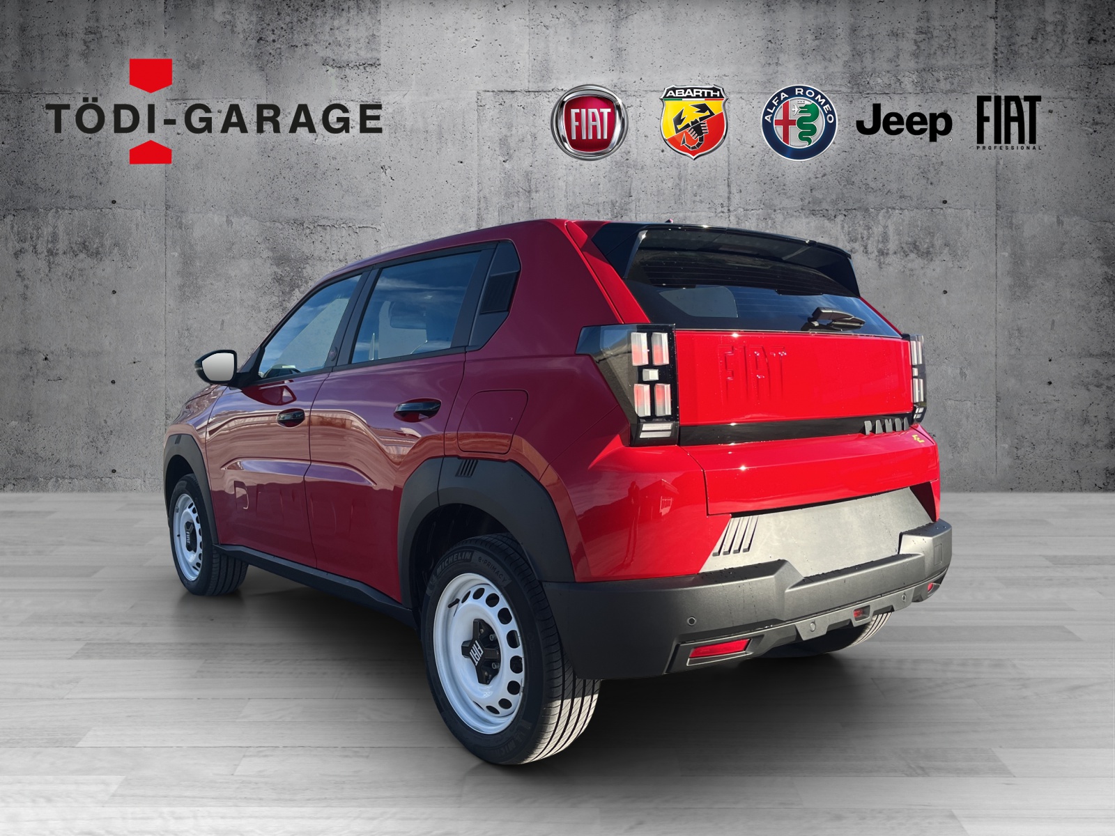 FIAT Grande Panda Red-showroom-element-3